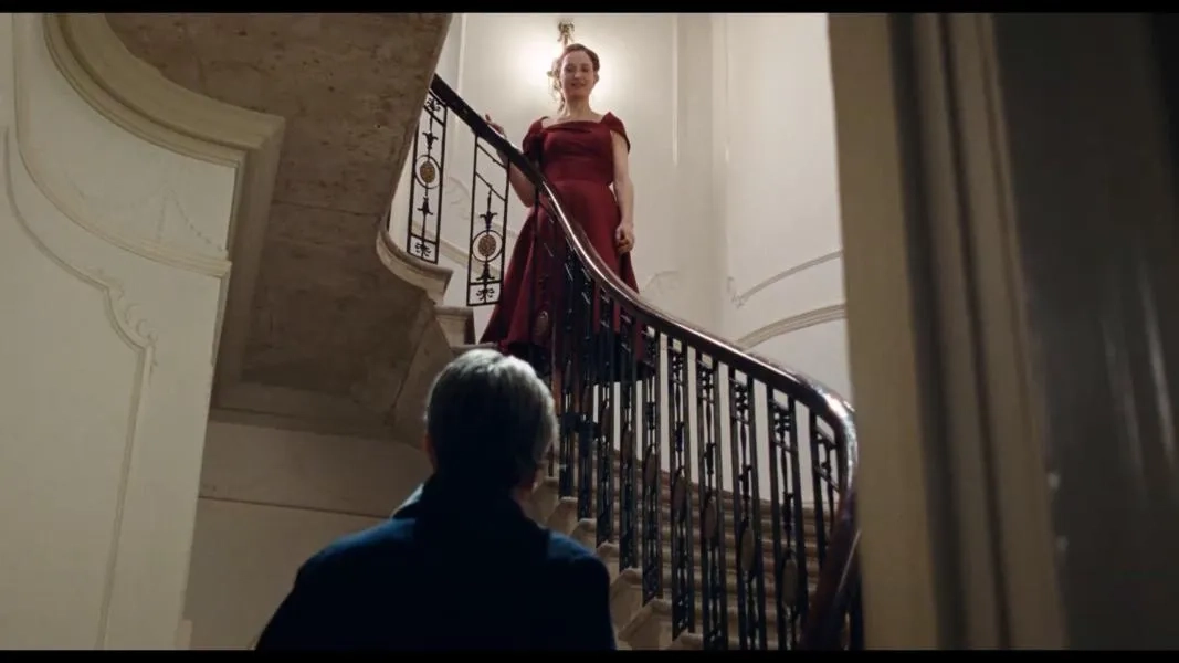 Daniel Day-Lewis and Vicky Krieps in Phantom Thread (2017)