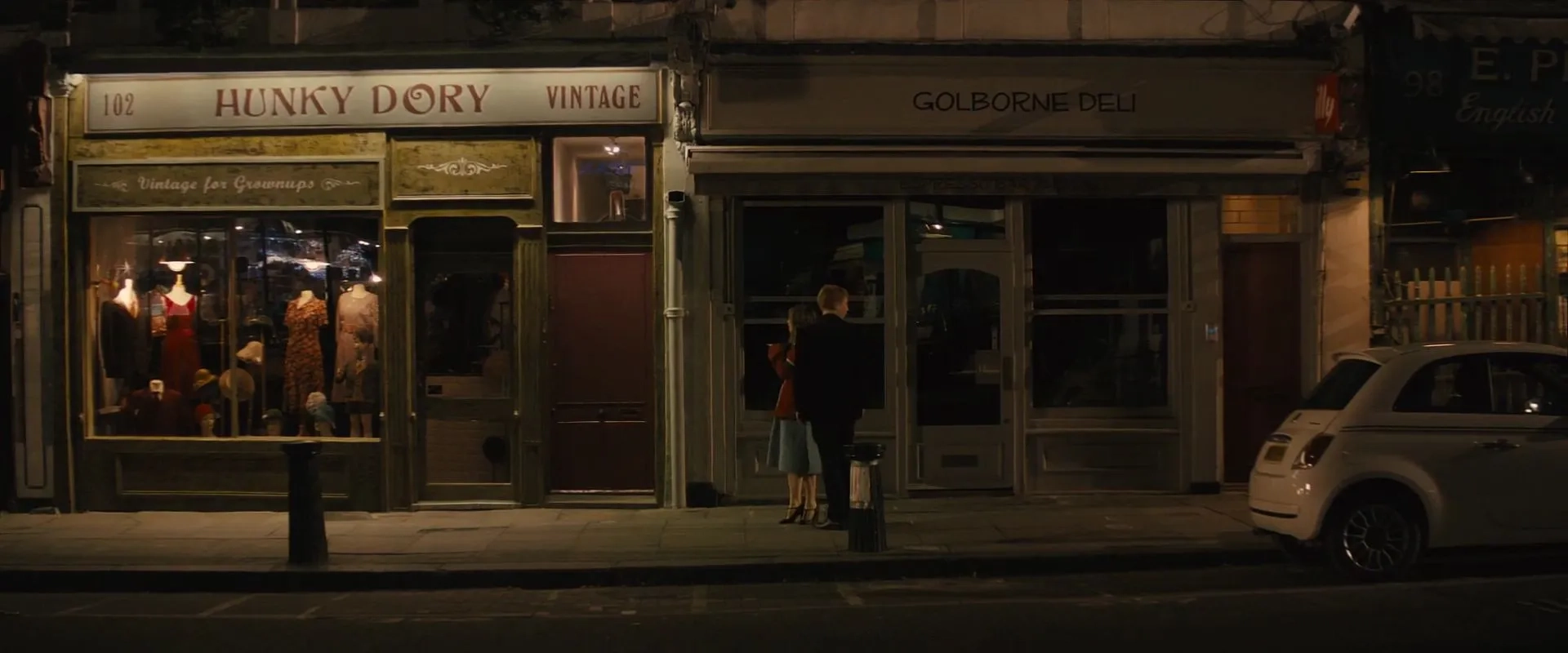Rachel McAdams and Domhnall Gleeson in About Time (2013)