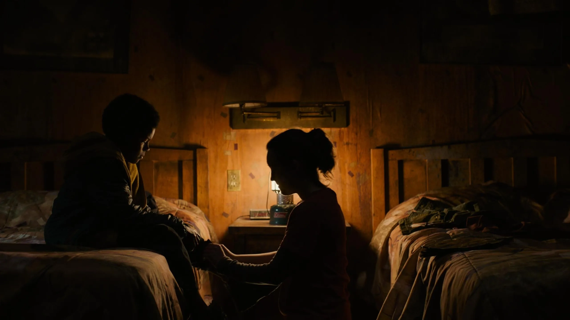 Keivonn Woodard and Bella Ramsey in The Last of Us: Endure and Survive (2023)