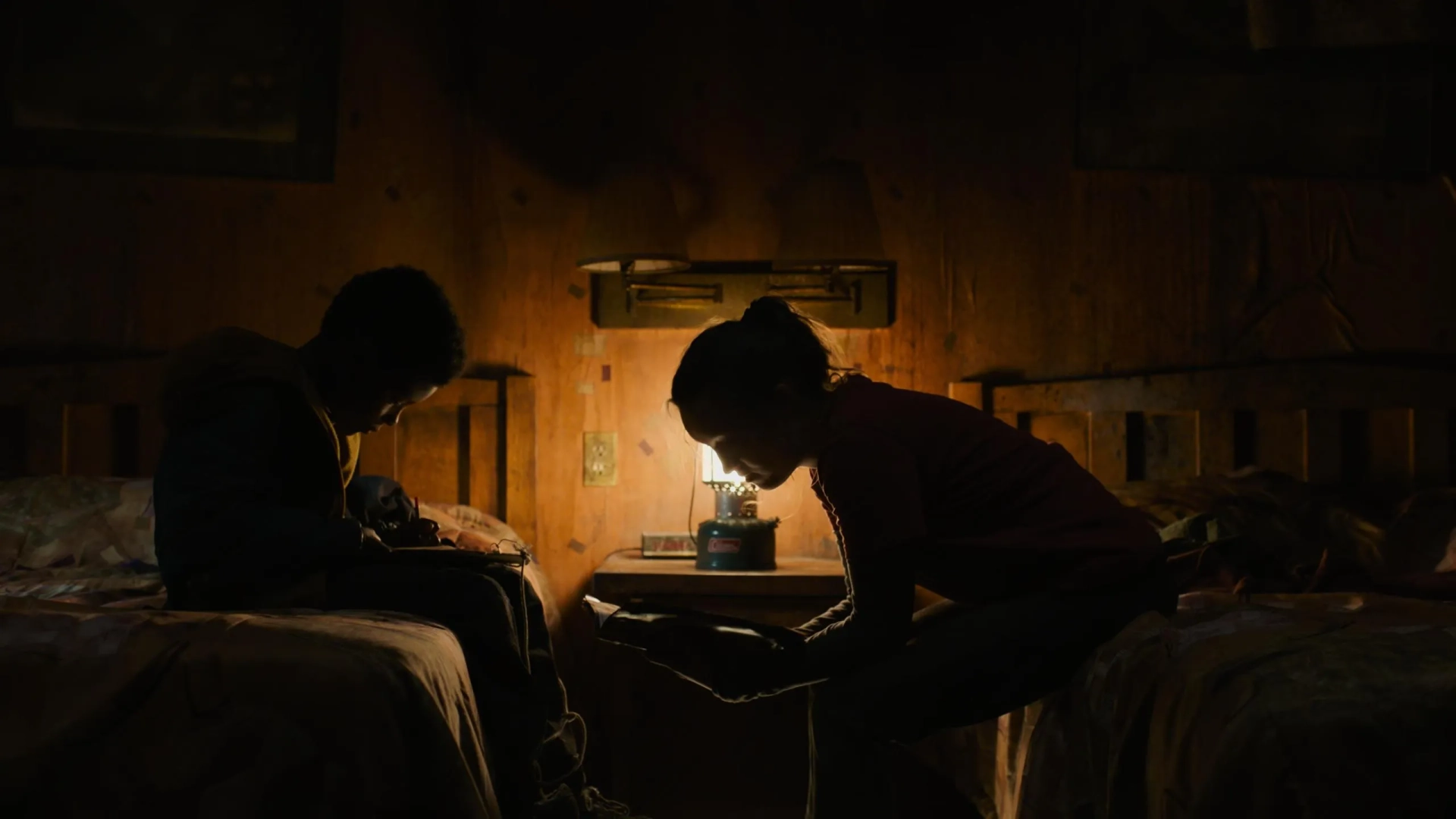 Keivonn Woodard and Bella Ramsey in The Last of Us: Endure and Survive (2023)