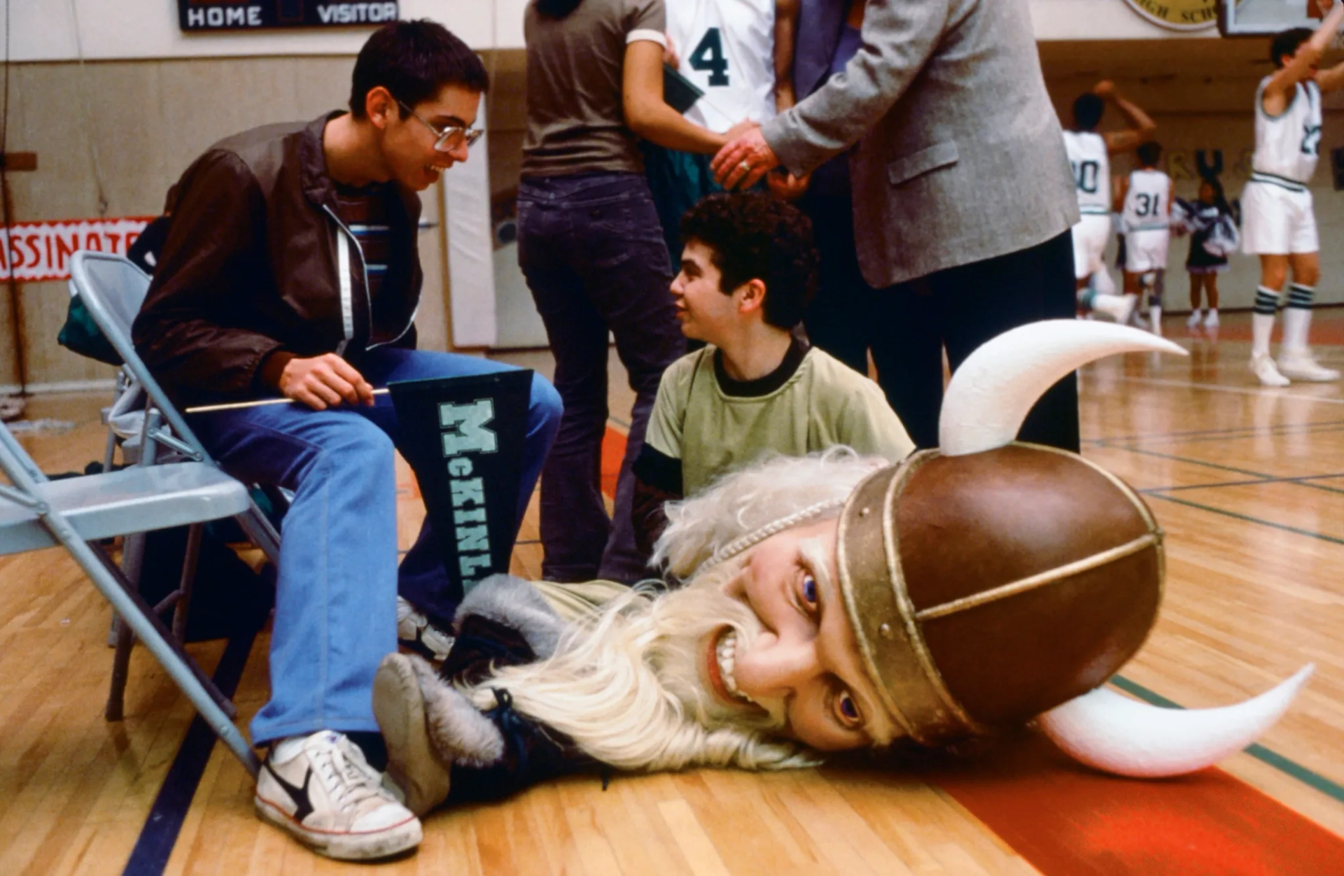 Samm Levine and Martin Starr in Freaks and Geeks (1999)