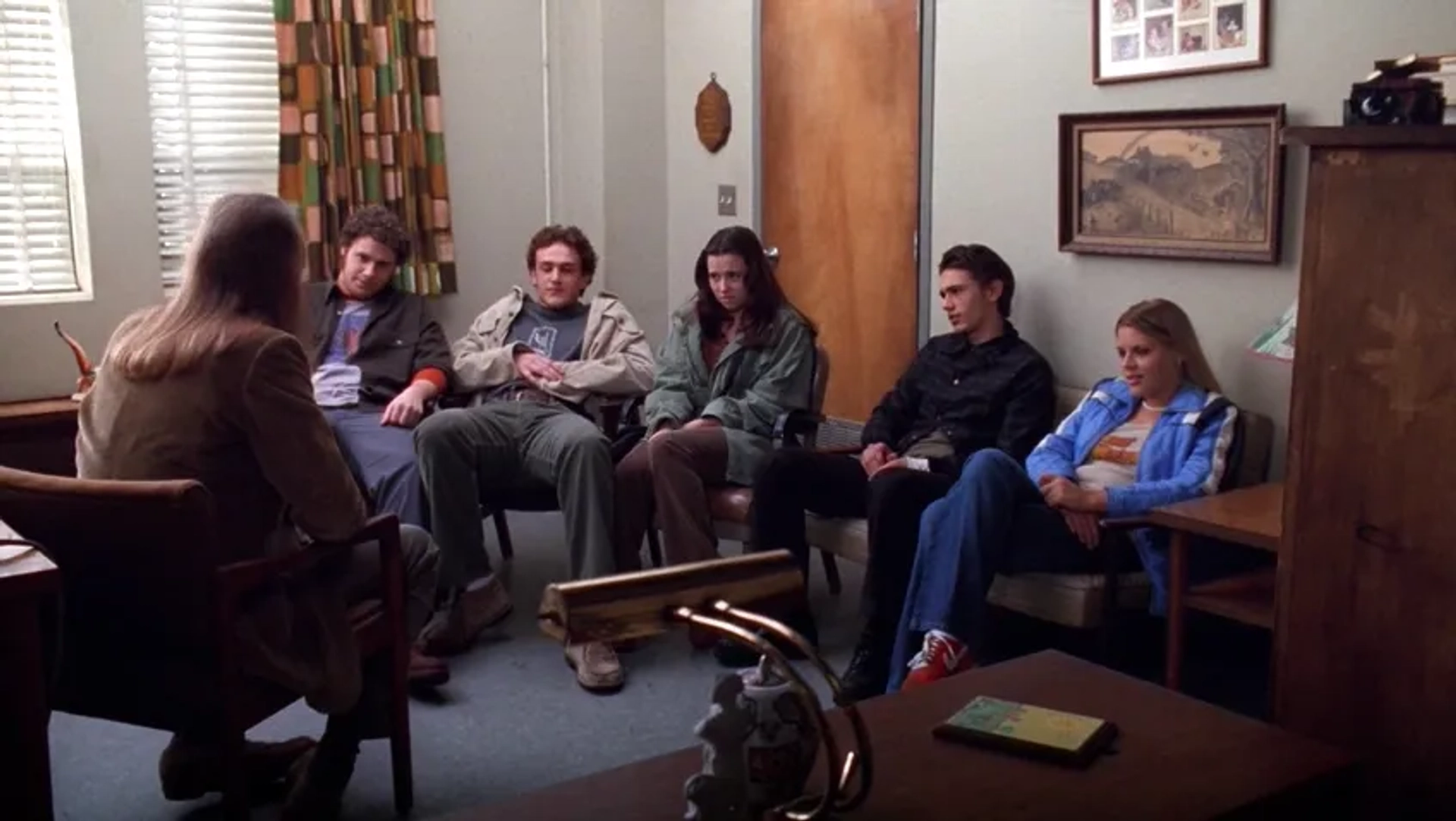 Linda Cardellini, Busy Philipps, Dave Allen, James Franco, Seth Rogen, and Jason Segel in Freaks and Geeks (1999)