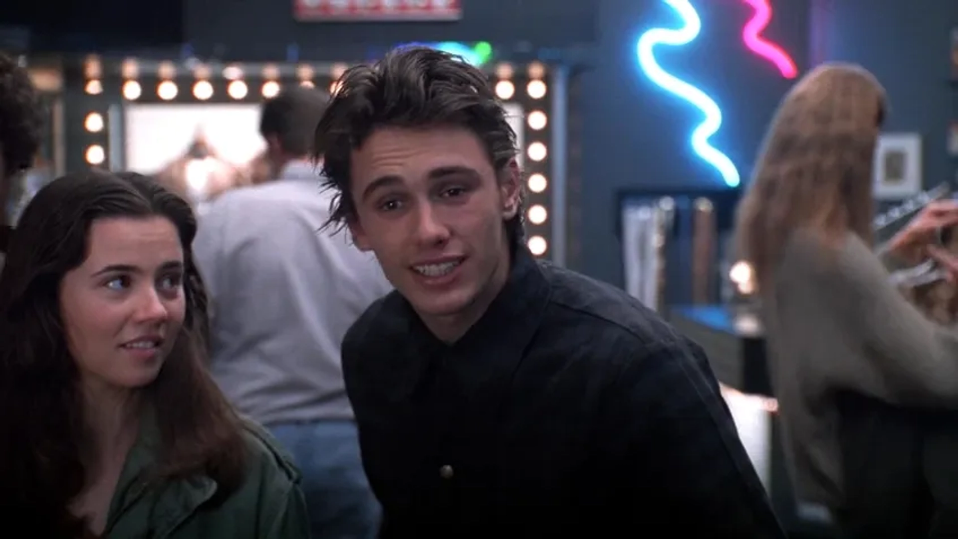 Linda Cardellini and James Franco in Freaks and Geeks (1999)