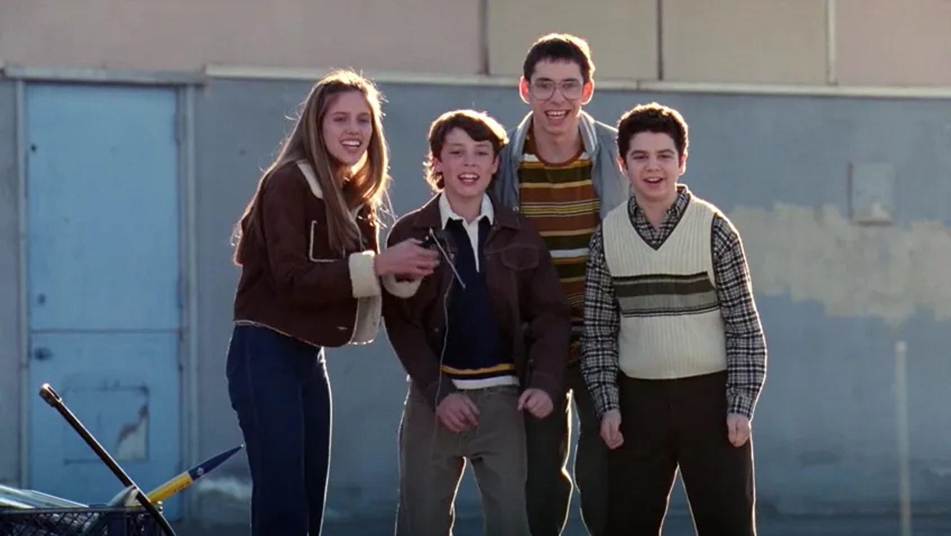 John Francis Daley, Kayla Ewell, Samm Levine, and Martin Starr in Freaks and Geeks (1999)