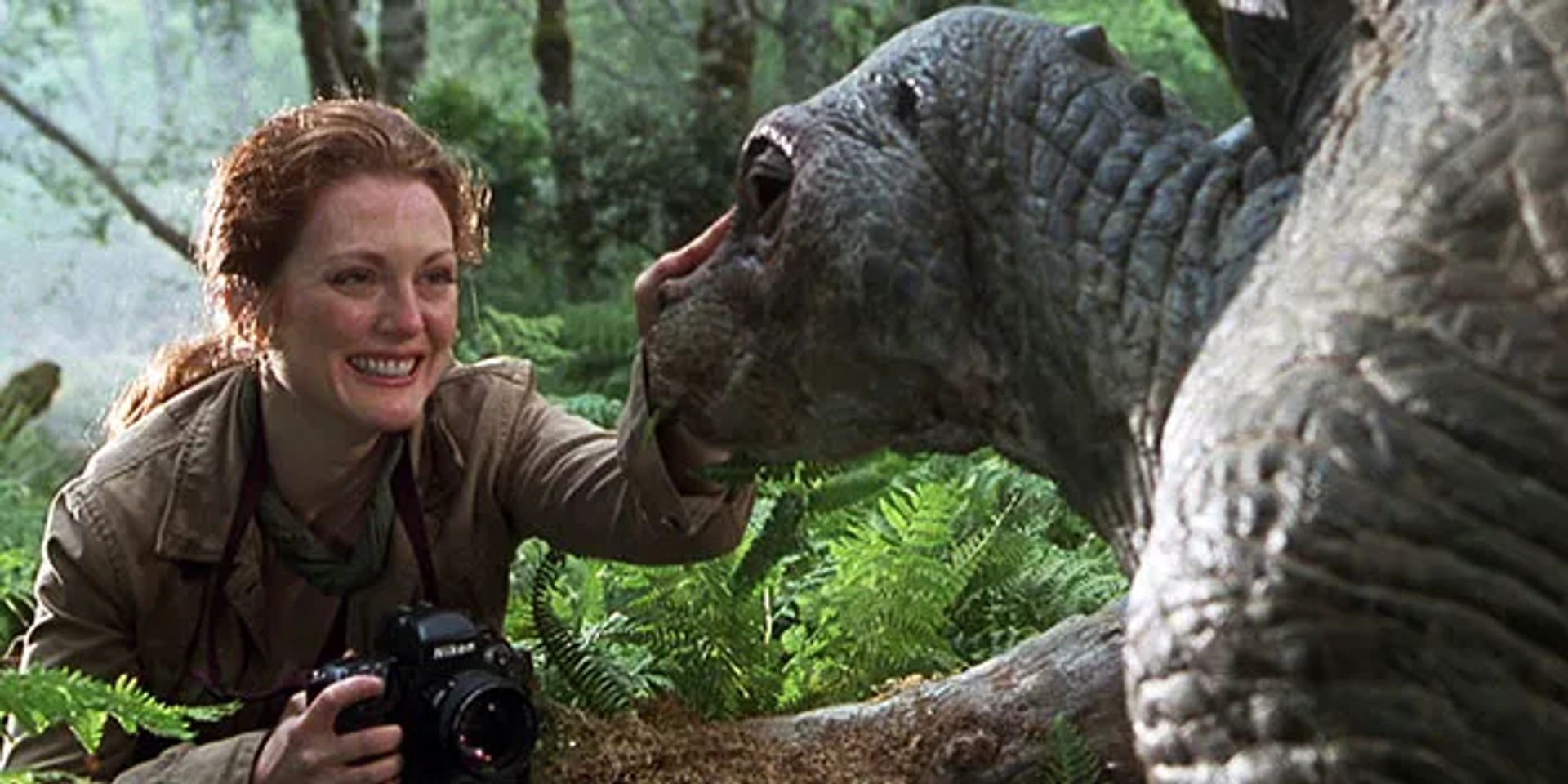 Julianne Moore in The Lost World: Jurassic Park (1997)