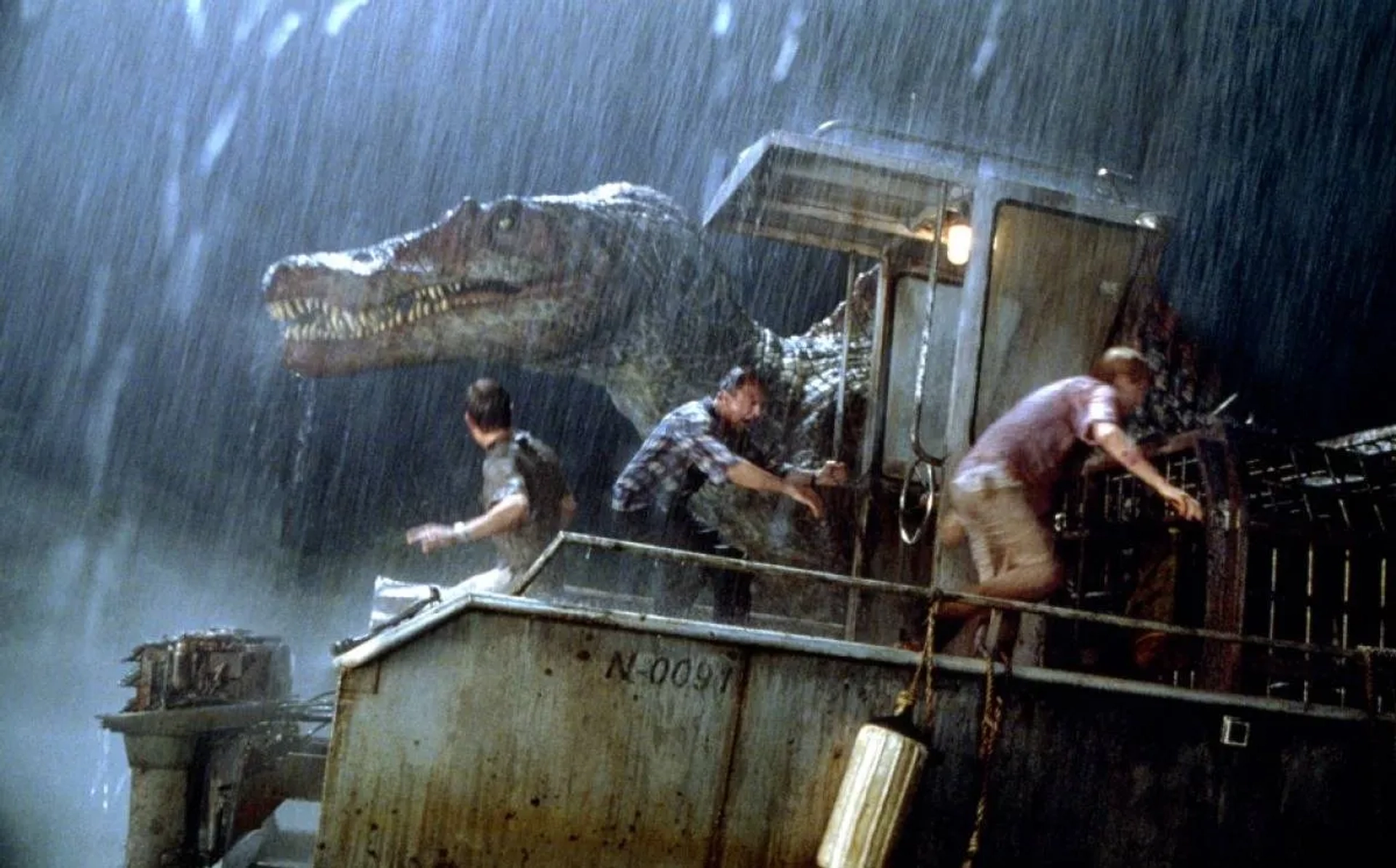 Téa Leoni, William H. Macy, and Sam Neill in Jurassic Park III (2001)