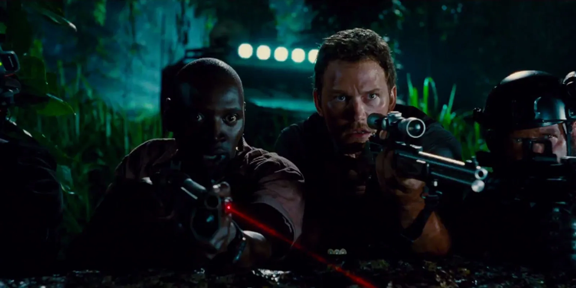 Chris Pratt and Omar Sy in Jurassic World (2015)