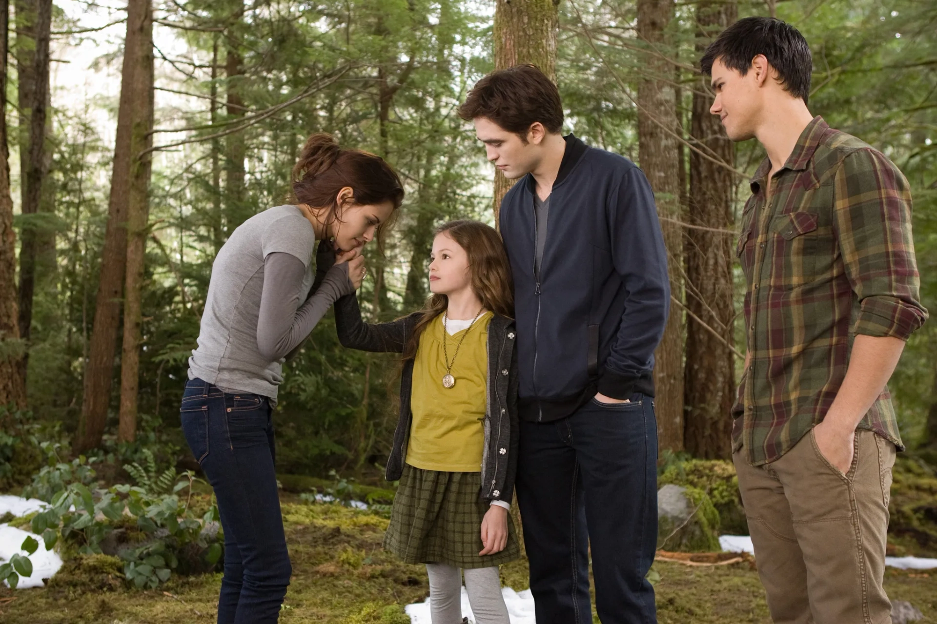 Kristen Stewart, Taylor Lautner, Robert Pattinson, Christian Serratos, and Mackenzie Foy in The Twilight Saga: Breaking Dawn - Part 2 (2012)