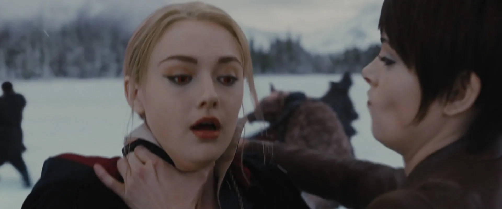 Dakota Fanning and Ashley Greene in The Twilight Saga: Breaking Dawn - Part 2 (2012)