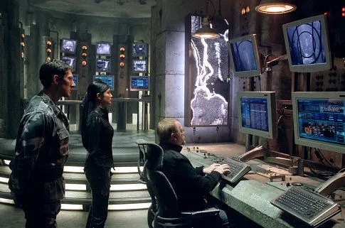 Brian Cox, Kelly Hu, and Peter Wingfield in X2 (2003)