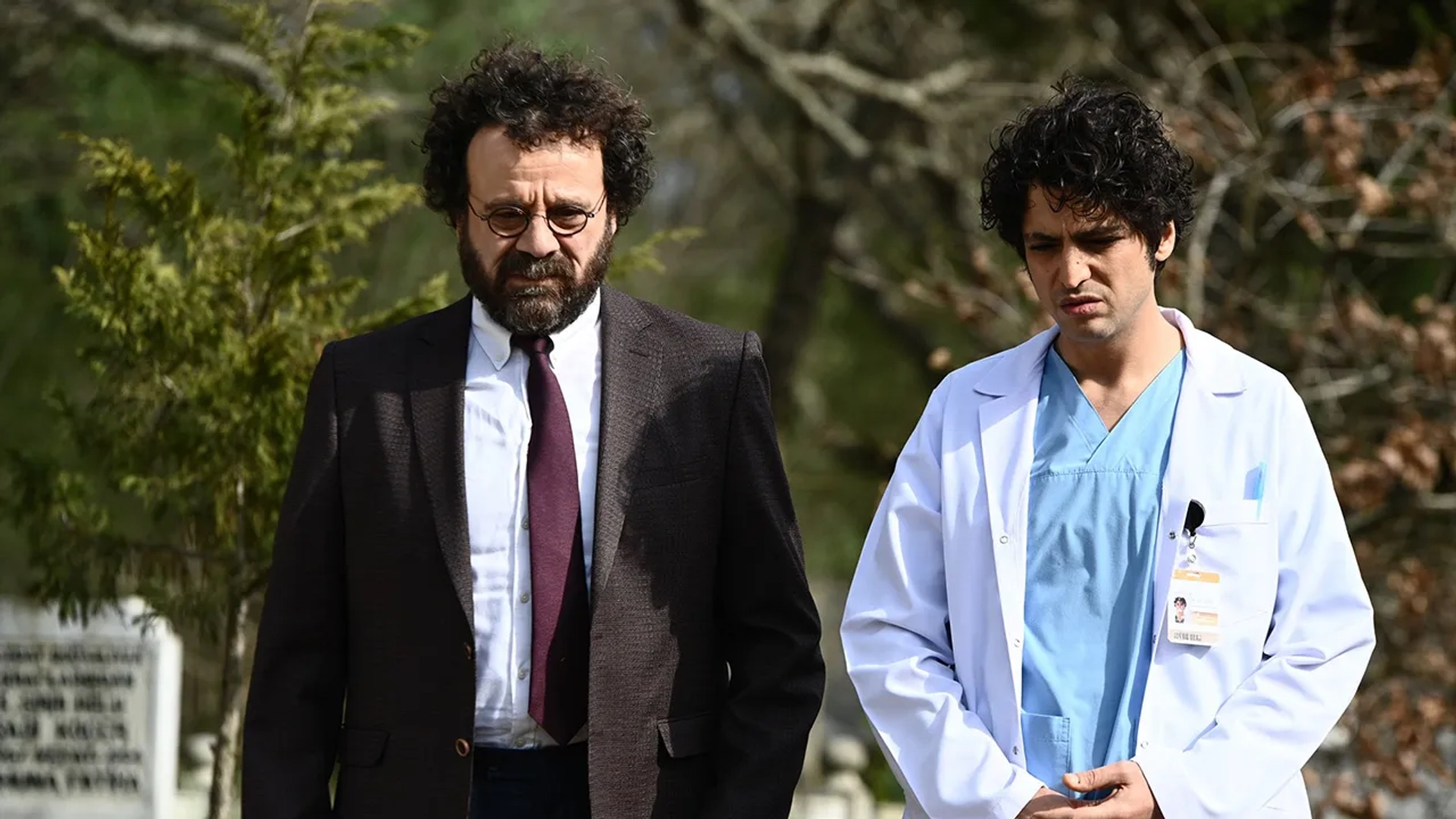 Reha Özcan and Taner Ölmez in A Miracle (2019)