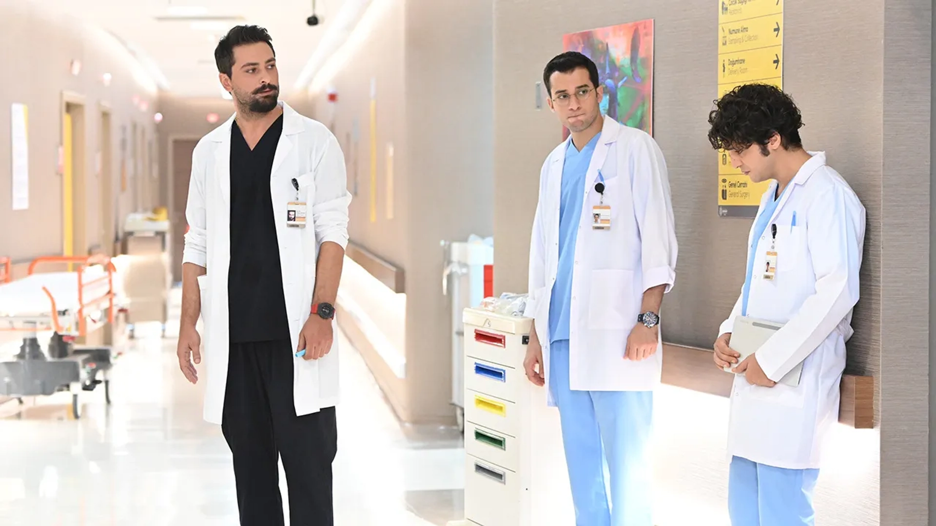 Taner Ölmez, Onur Tuna, and Firat Altunmese in A Miracle (2019)