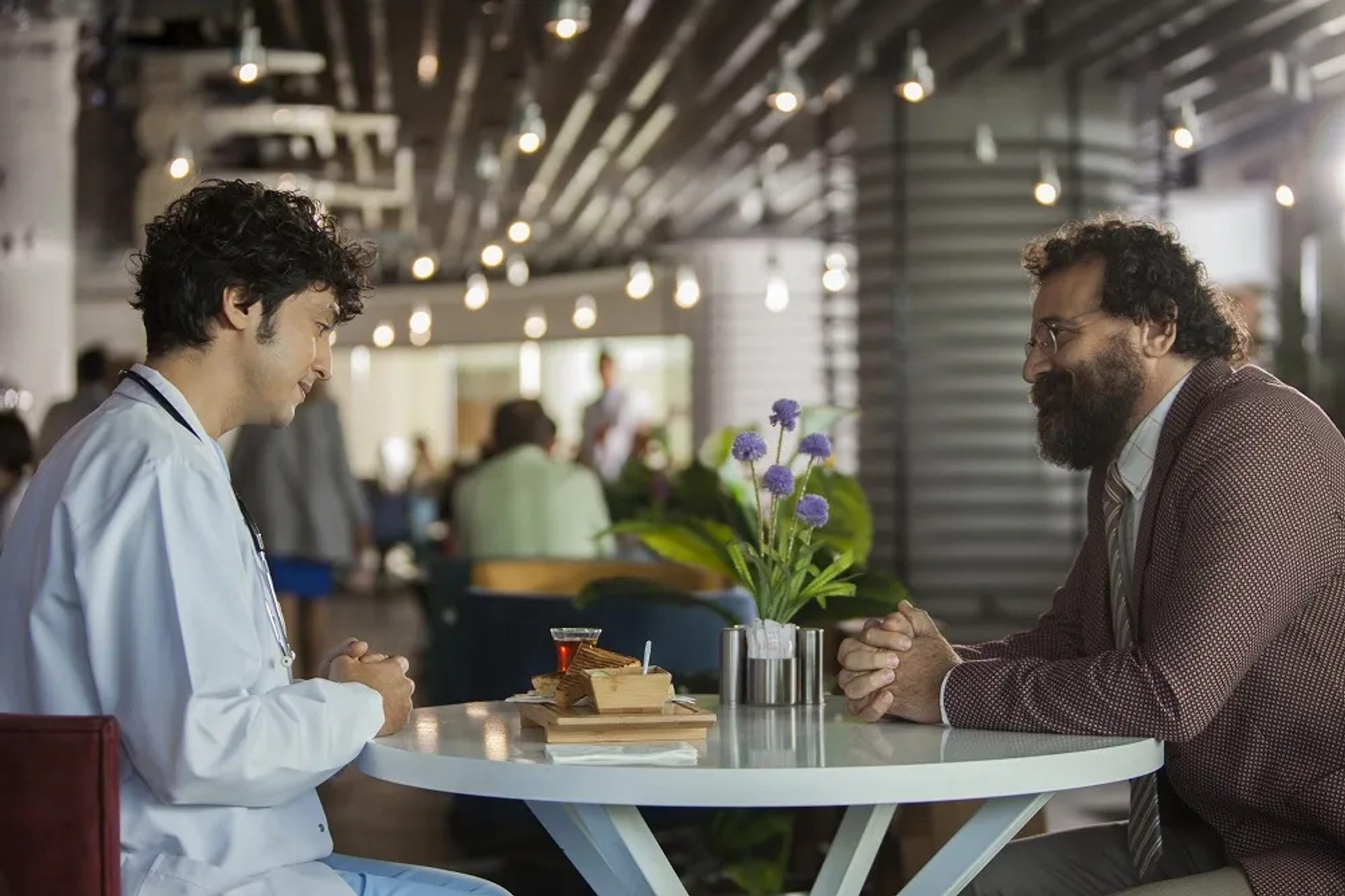 Reha Özcan and Taner Ölmez in A Miracle (2019)