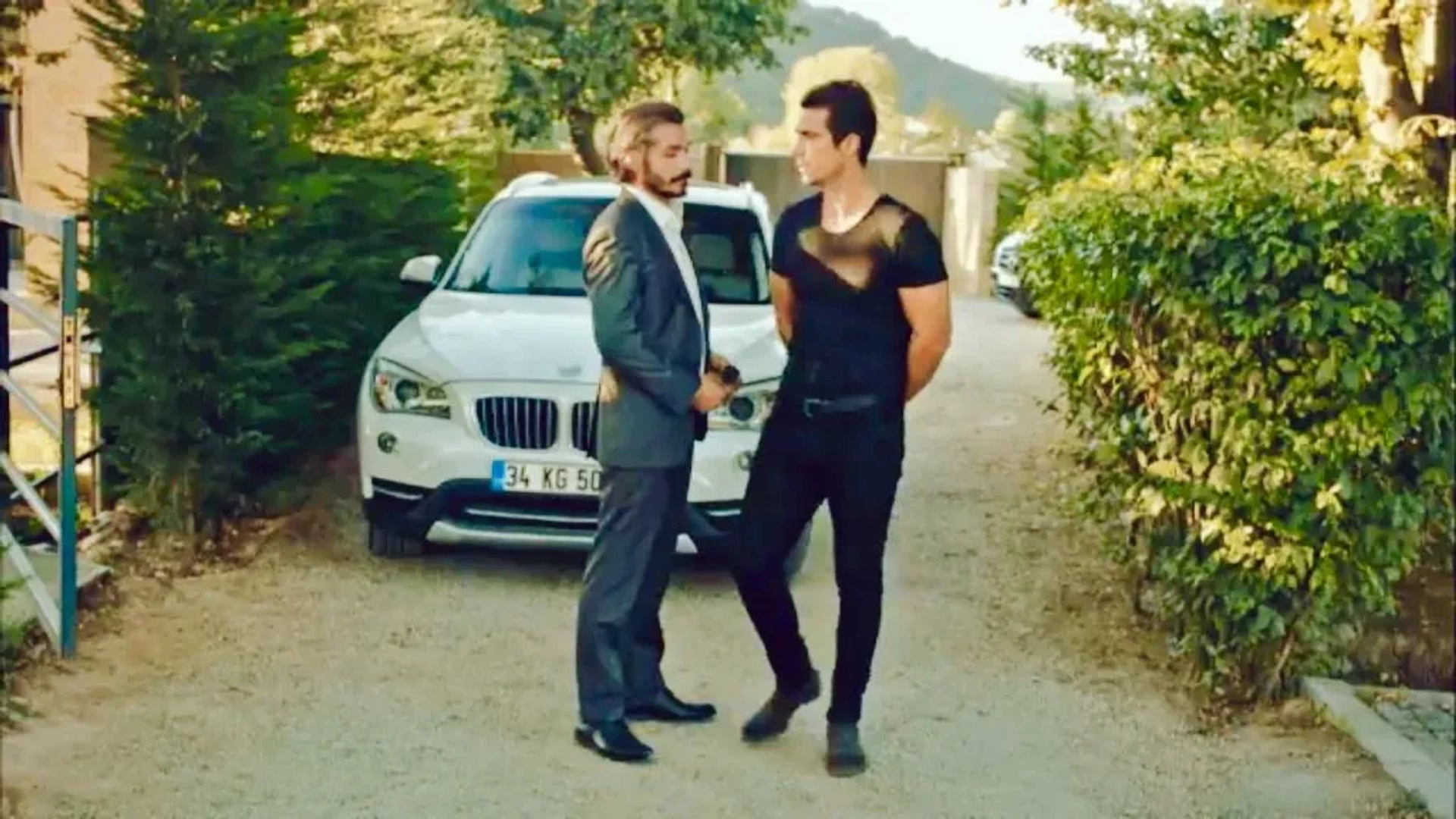 Ibrahim Celikkol and Cahit Gök in Price of Passion (2017)