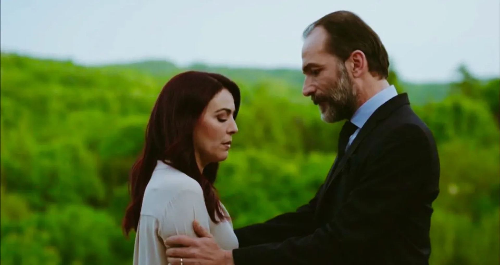 Muhammet Uzuner and Arzu Gamze Kilinç in Price of Passion (2017)