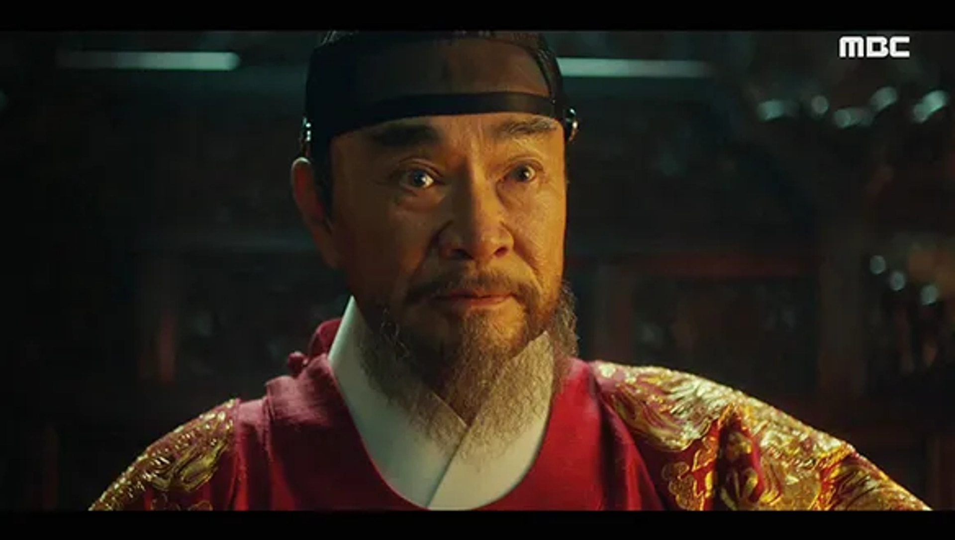 Lee Deok-hwa in Red Sleeve (2021)