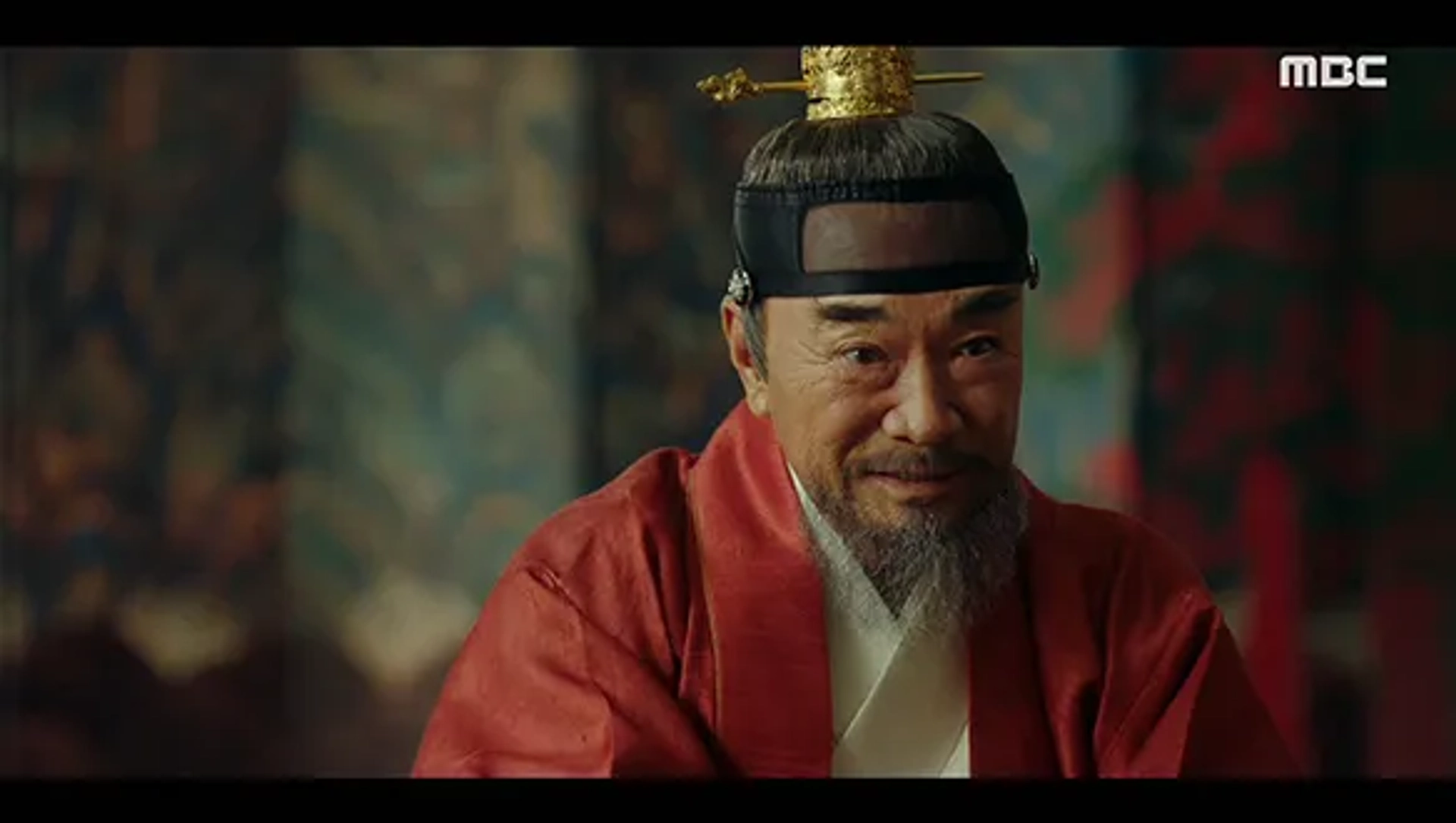 Lee Deok-hwa in Red Sleeve (2021)