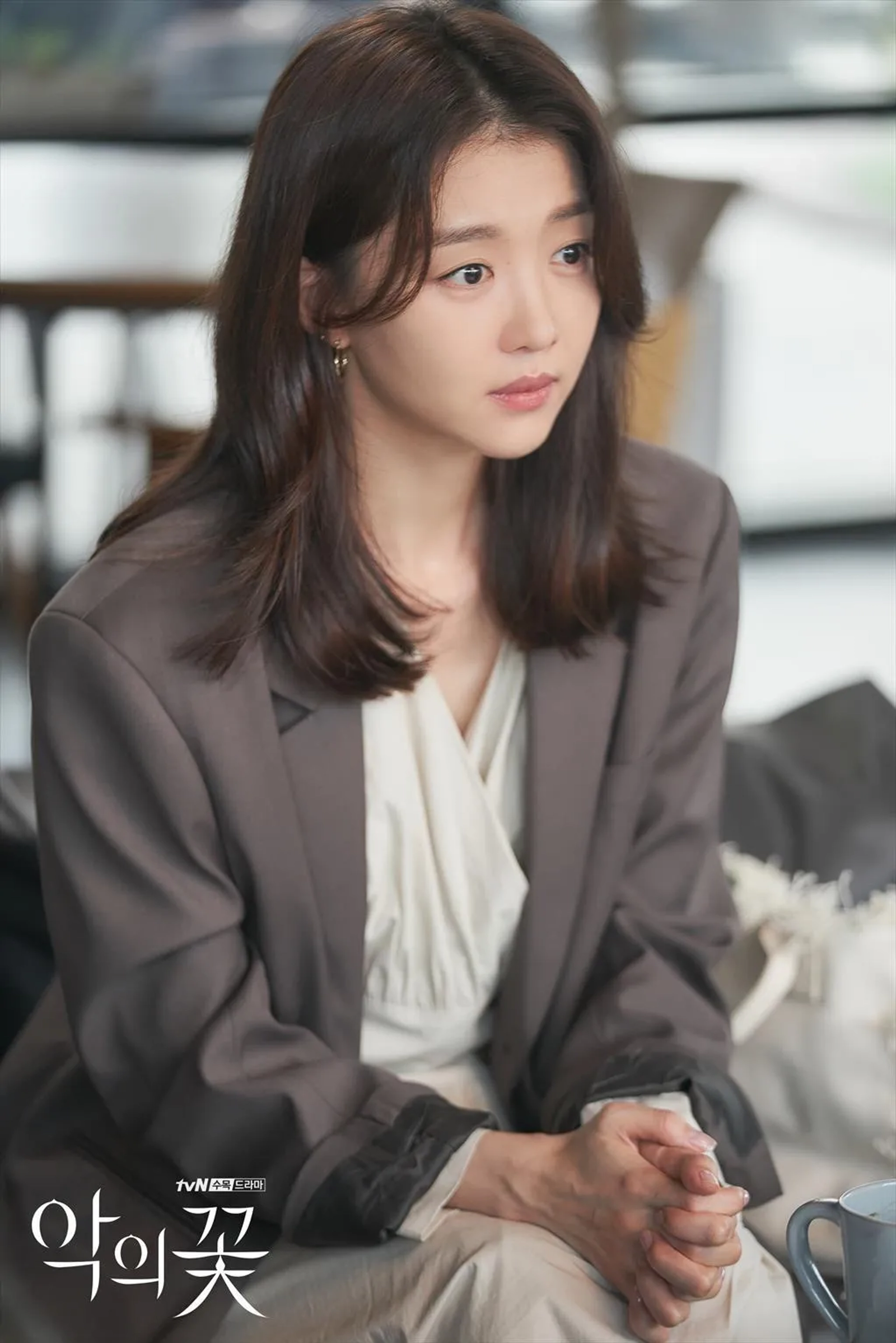 Jang Hie-jin in Flower of Evil (2020)