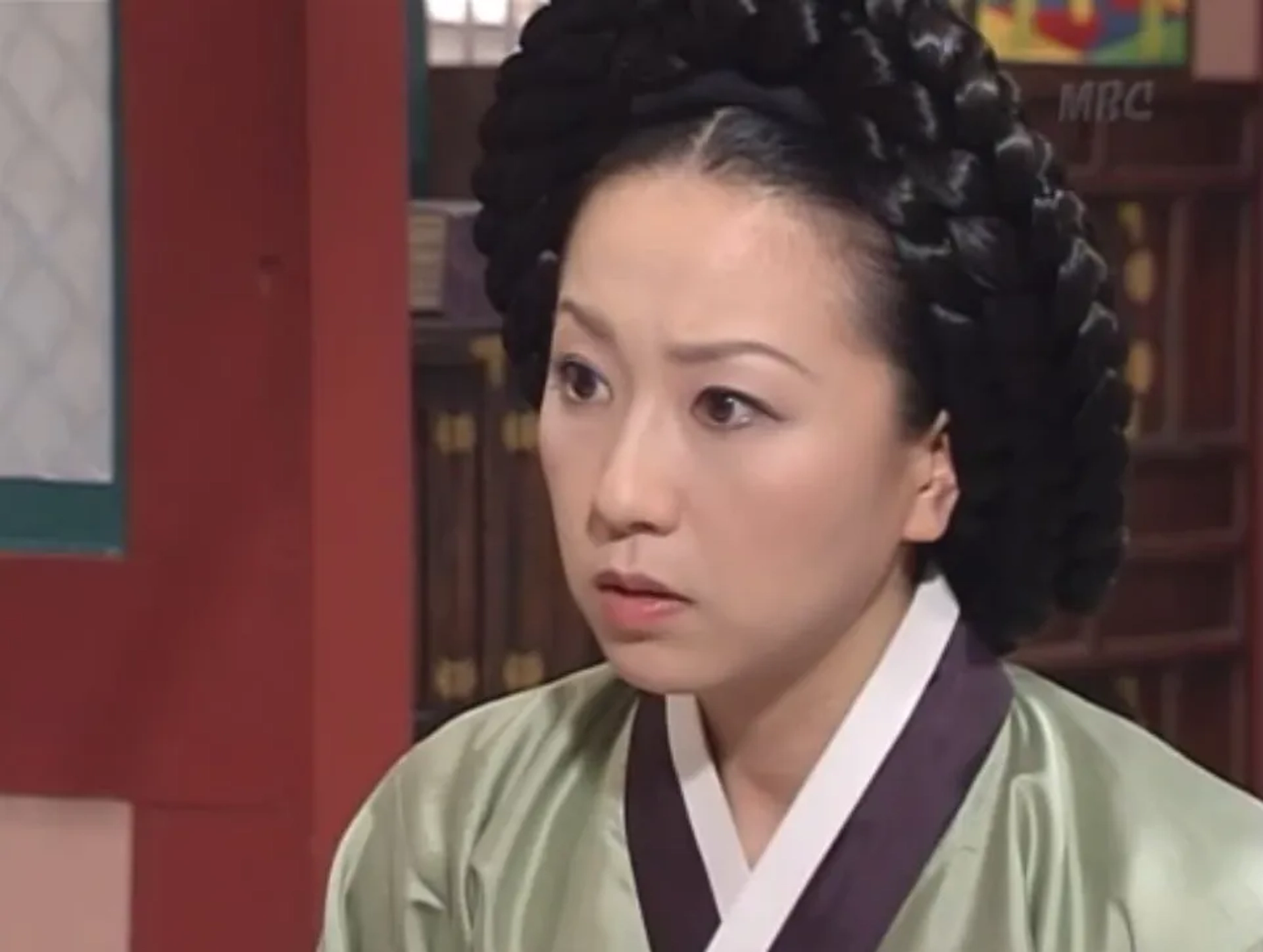 So-yi Kim in The Great Jang-Geum (2003)