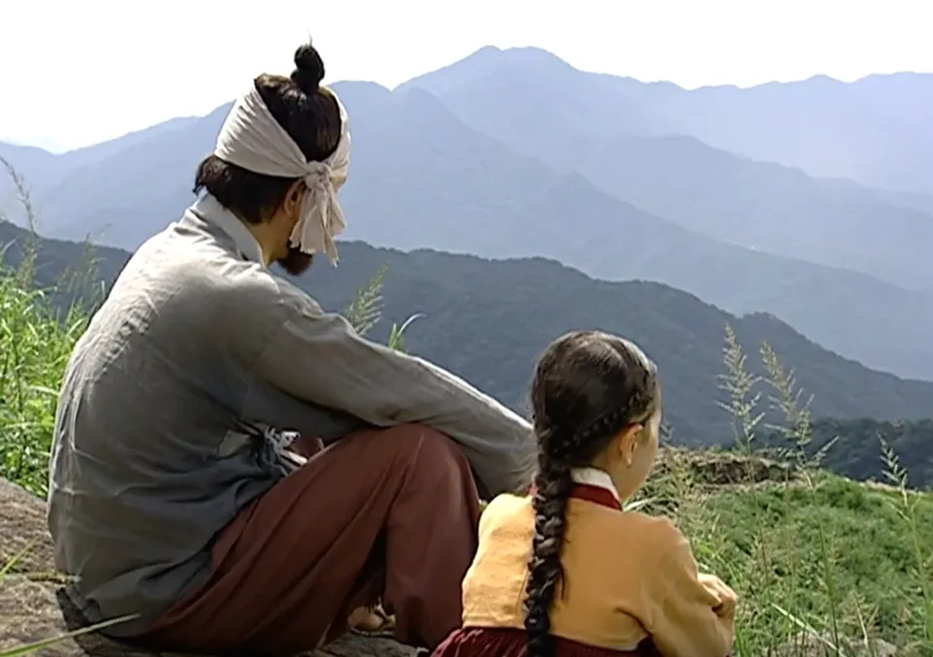 Chan-hwan Park and Jung Eun Jo in The Great Jang-Geum (2003)