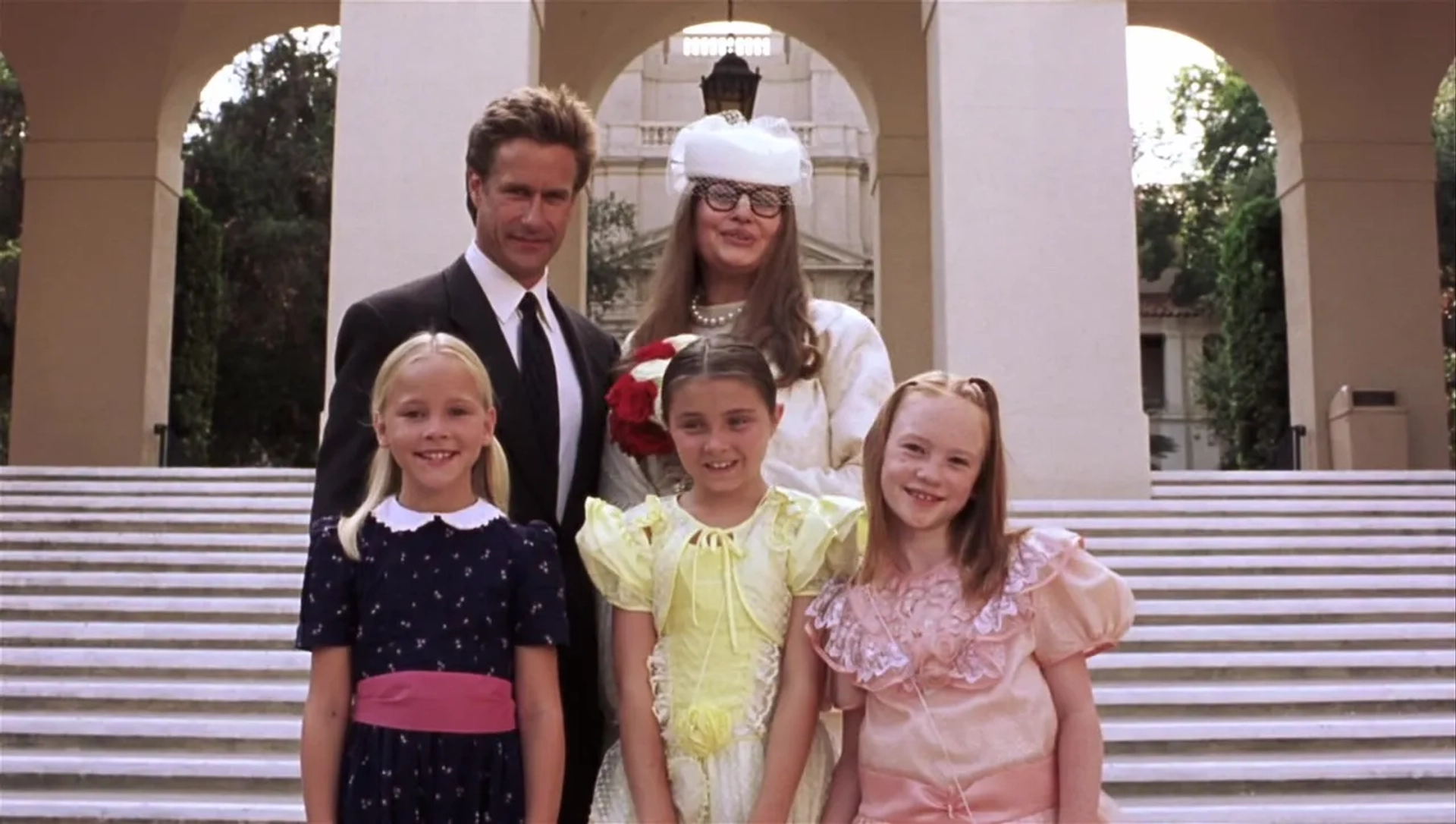 Jennifer Coolidge, Whip Hubley, Carlie Westerman, Hannah Robinson, and Lilli Babb in A Cinderella Story (2004)