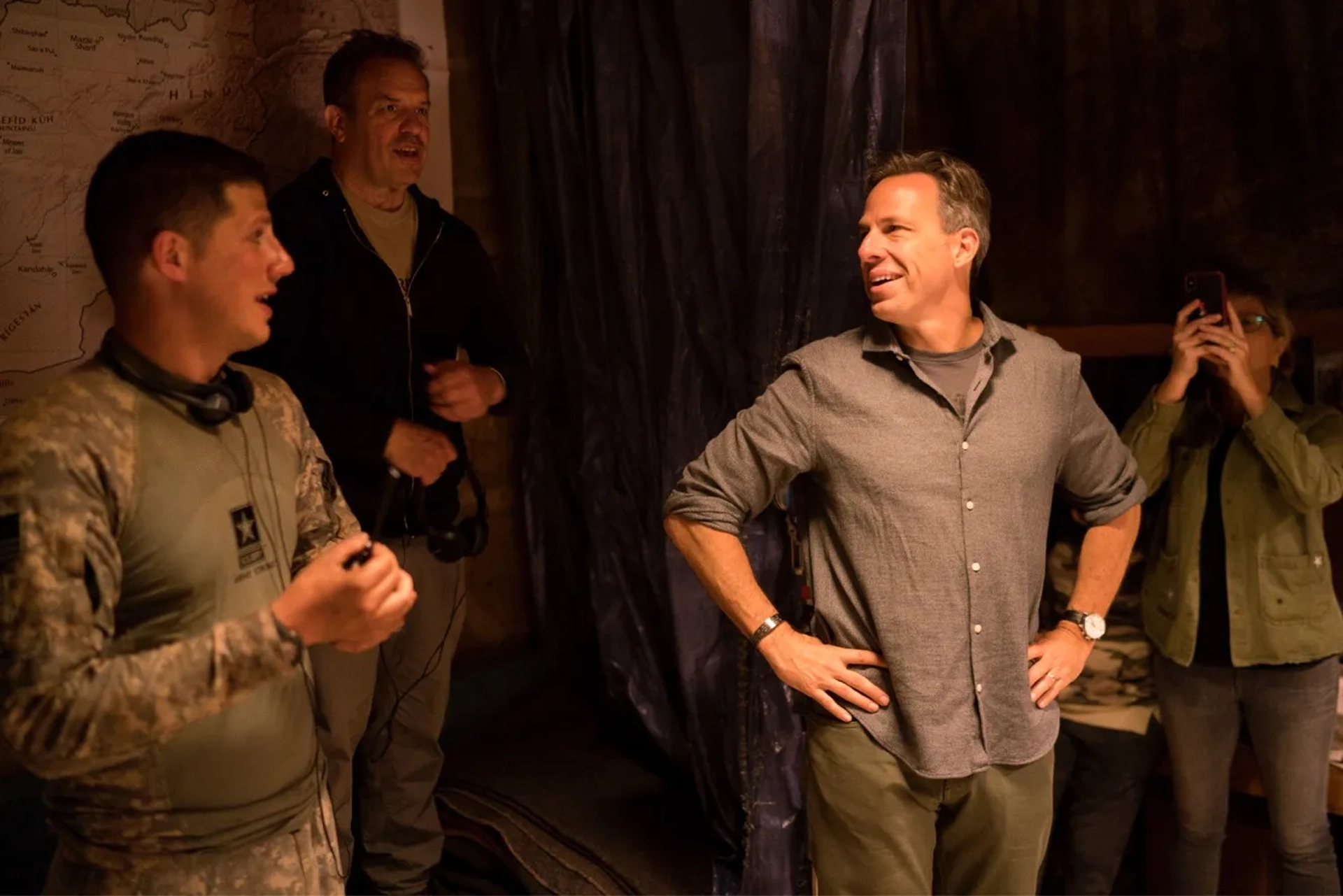 Rod Lurie, Jake Tapper, and Jonathan Yunger in The Outpost (2019)