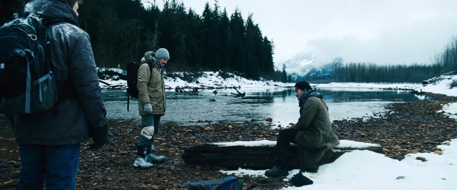 Liam Neeson, Frank Grillo, and Dallas Roberts in The Grey (2011)