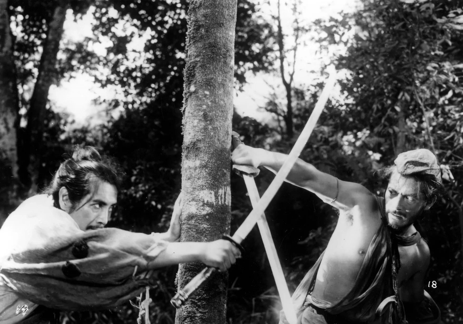Toshirô Mifune and Masayuki Mori in Rashomon (1950)