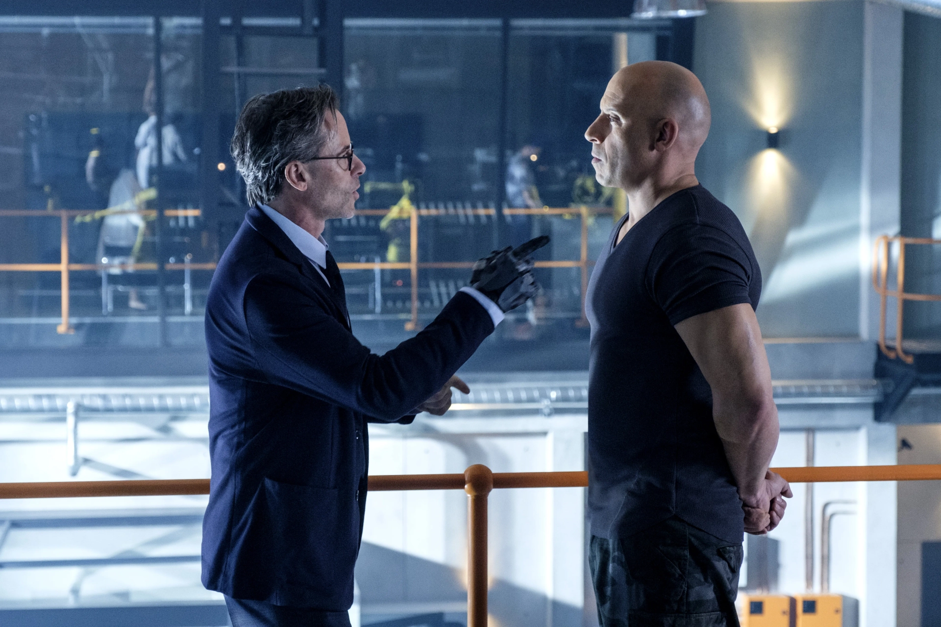 Guy Pearce and Vin Diesel in Bloodshot (2020)