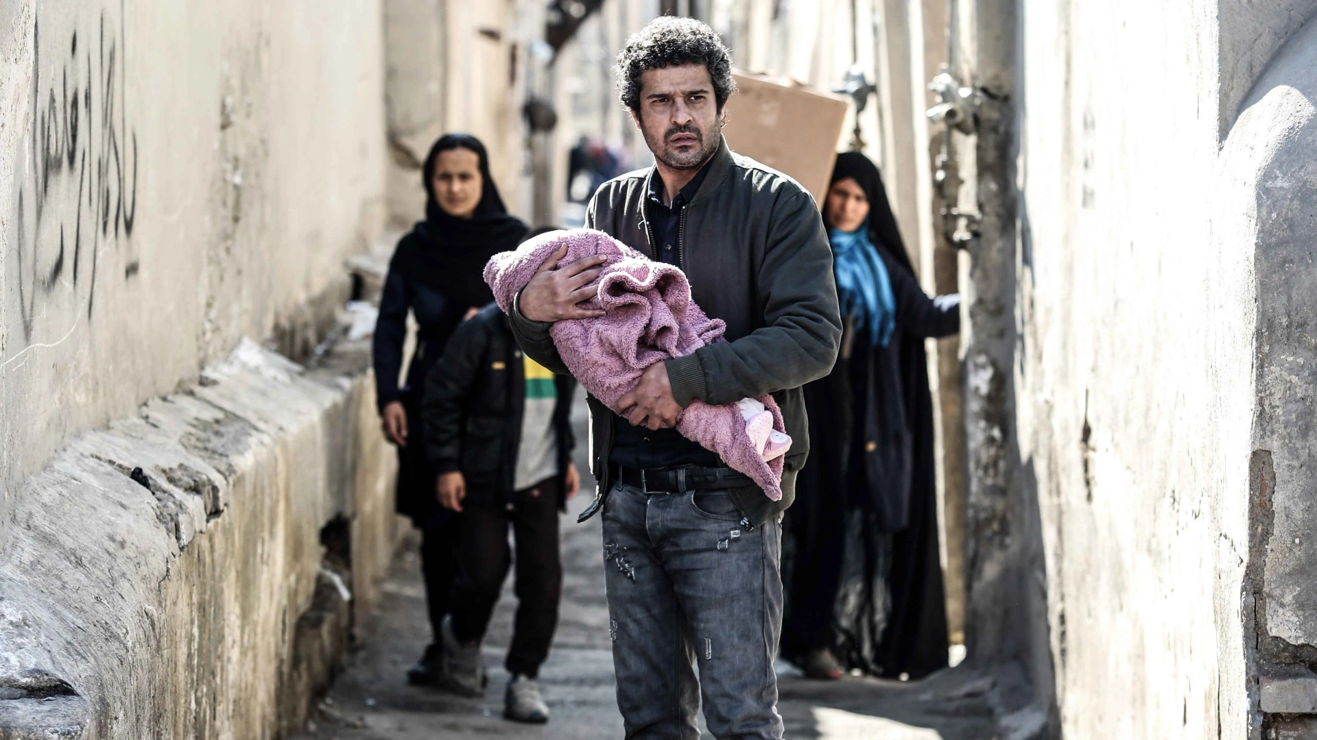 Mojtaba Pirzadeh in No Choice (2020)