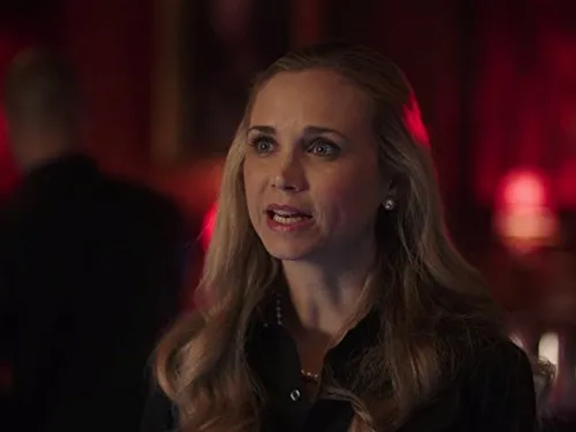 Fiona Gubelmann in Lucifer (2016)