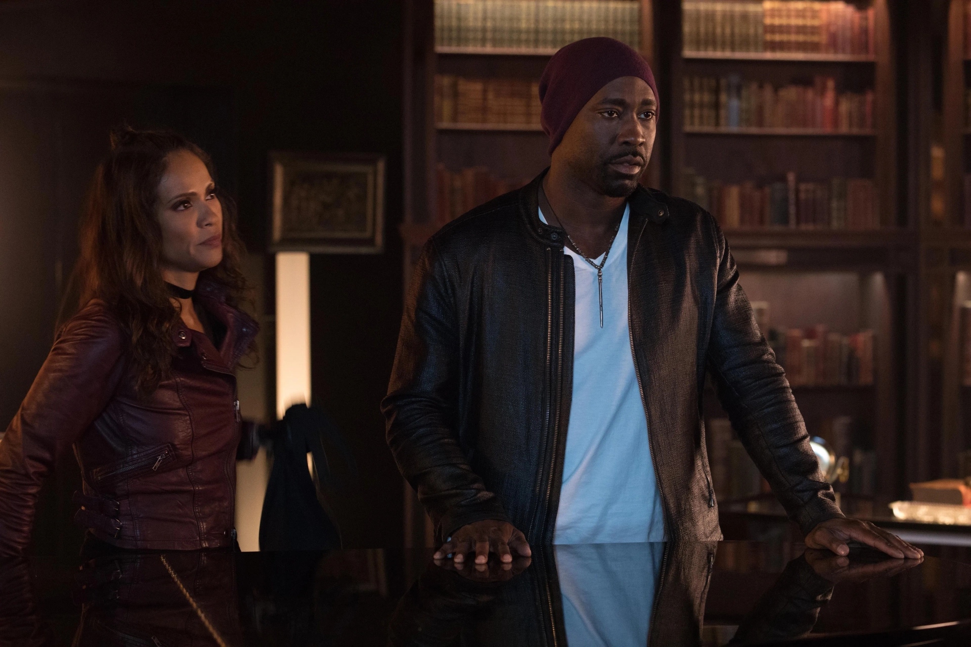 D.B. Woodside and Lesley-Ann Brandt in Lucifer (2016)