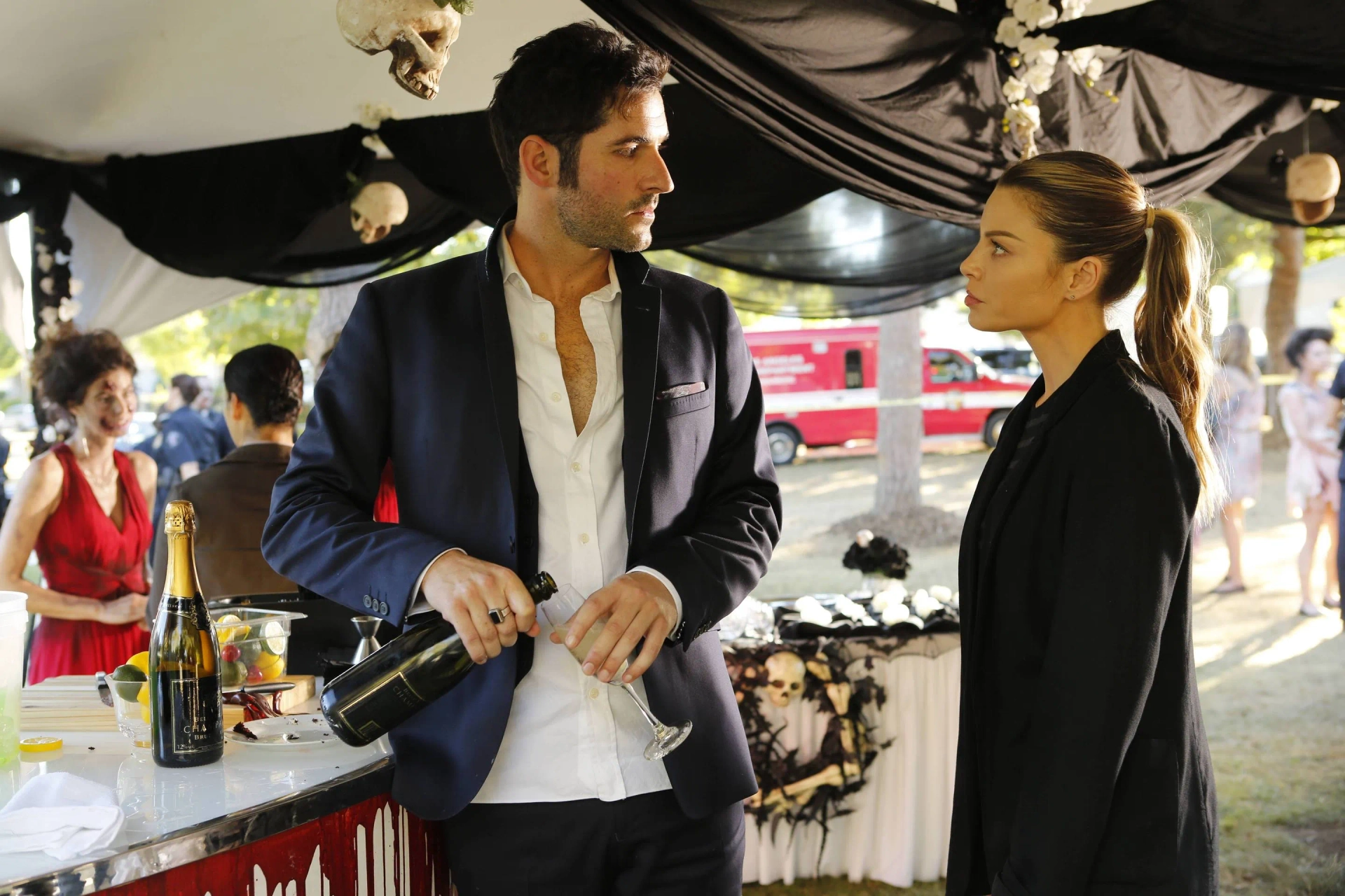 Tom Ellis and Lauren German in Lucifer (2016)