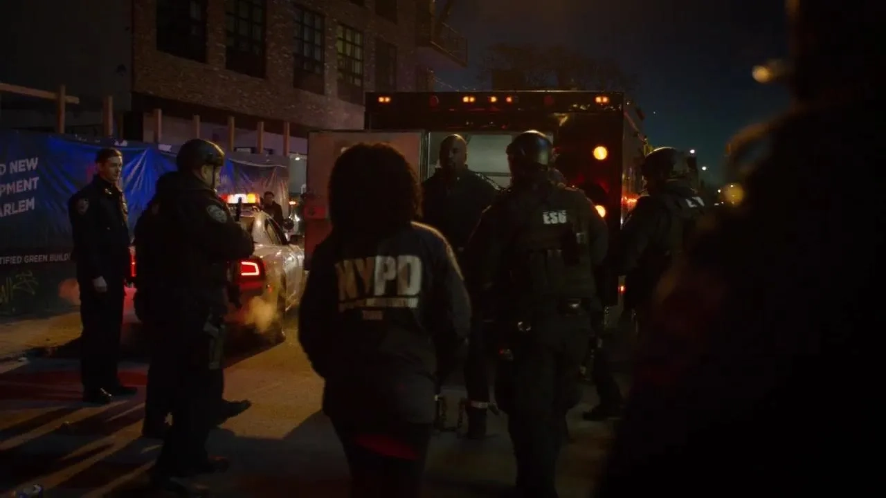 Simone Missick and Mike Colter in Luke Cage (2016)