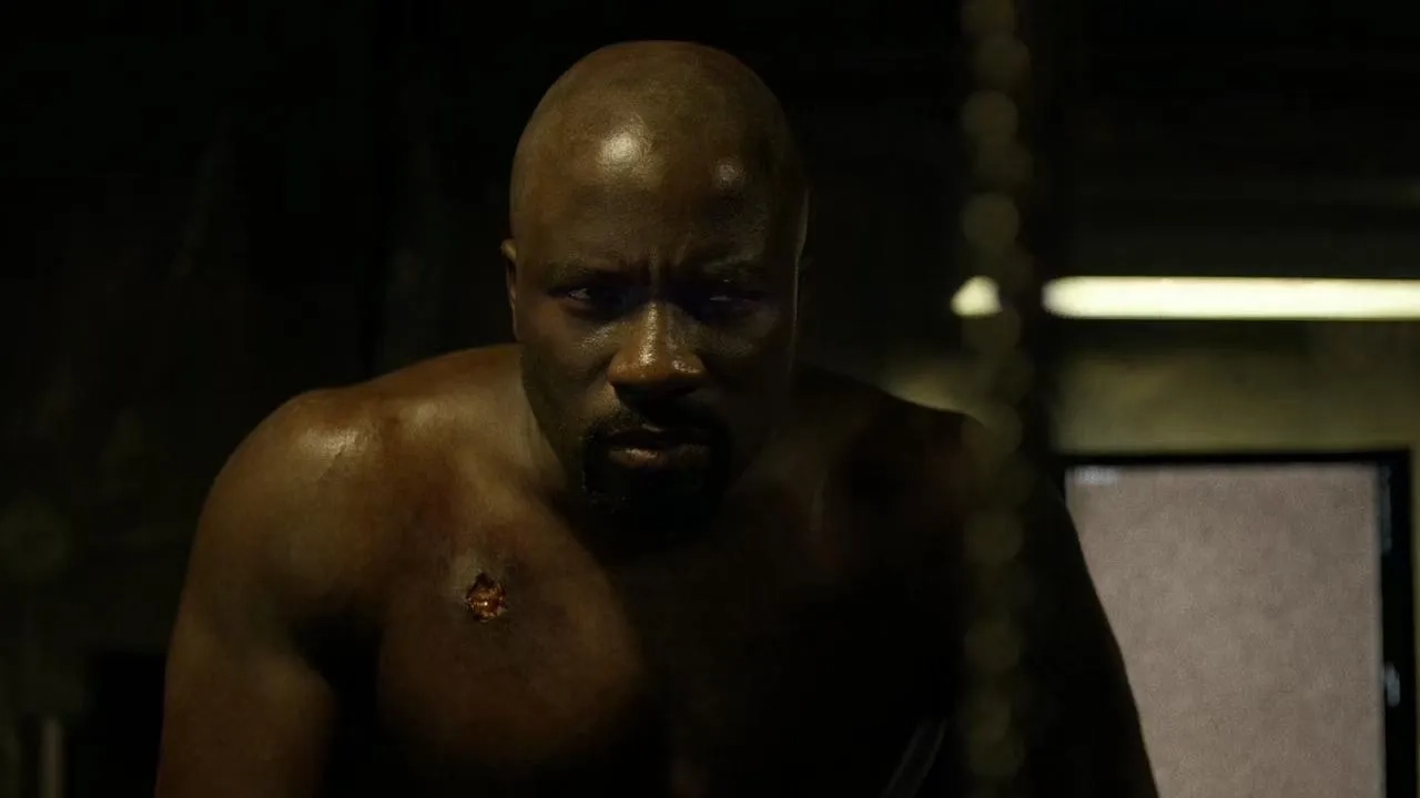 Mike Colter in Luke Cage (2016)