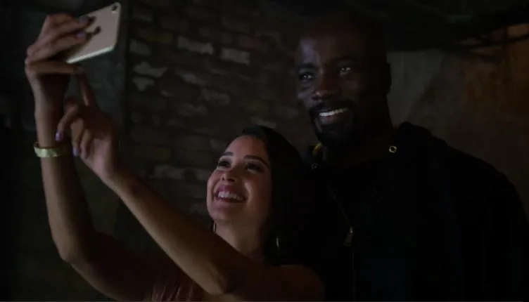 Mike Colter and Aurora Leonard in Luke Cage (2016)