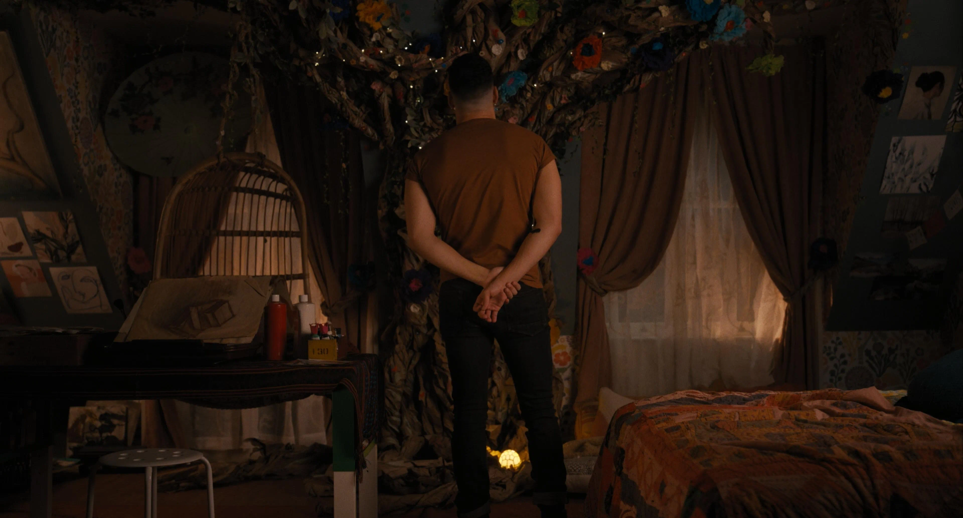 Aaron Dominguez in Only Murders in the Building (2021)