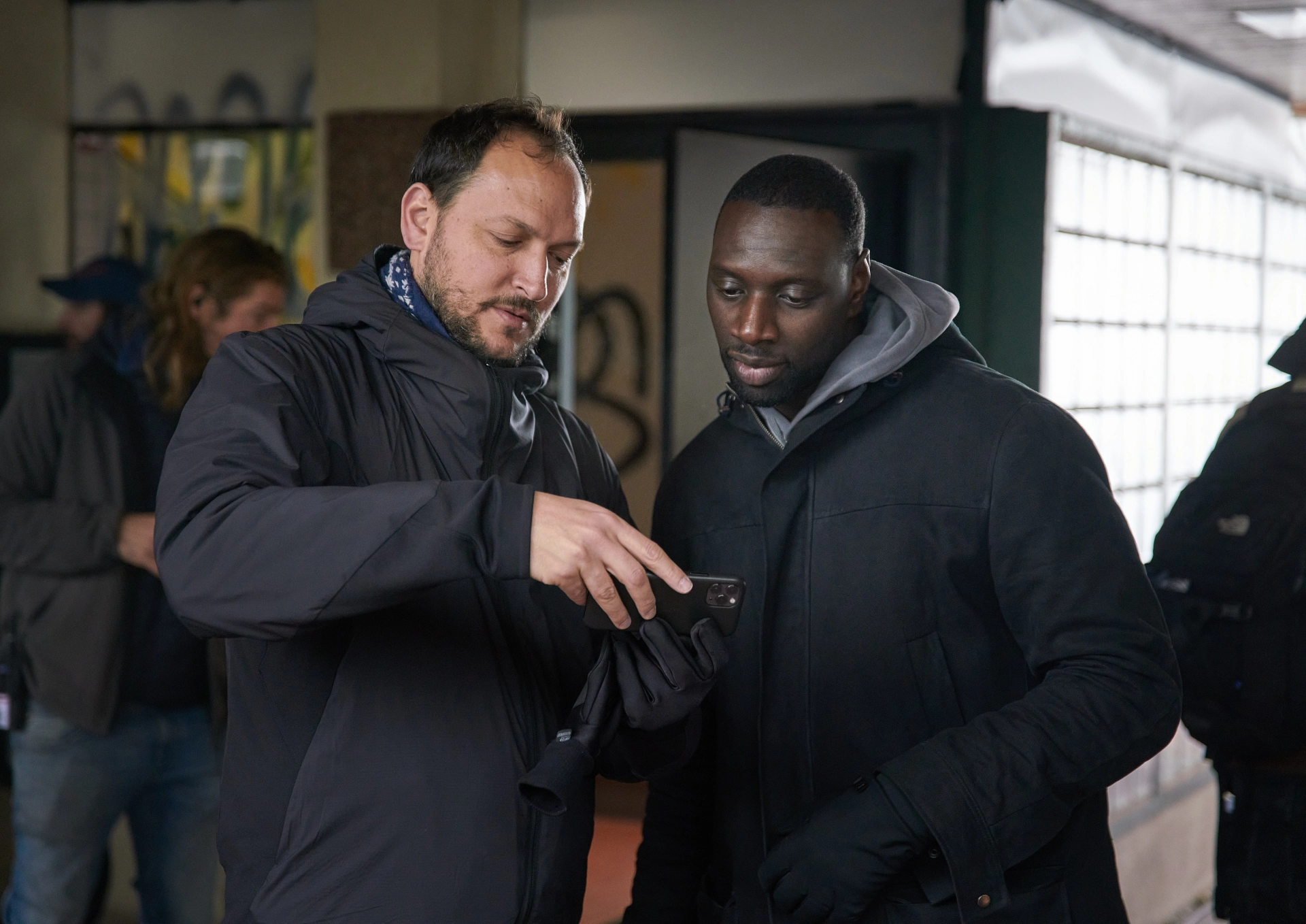 Louis Leterrier and Omar Sy in Lupin (2021)