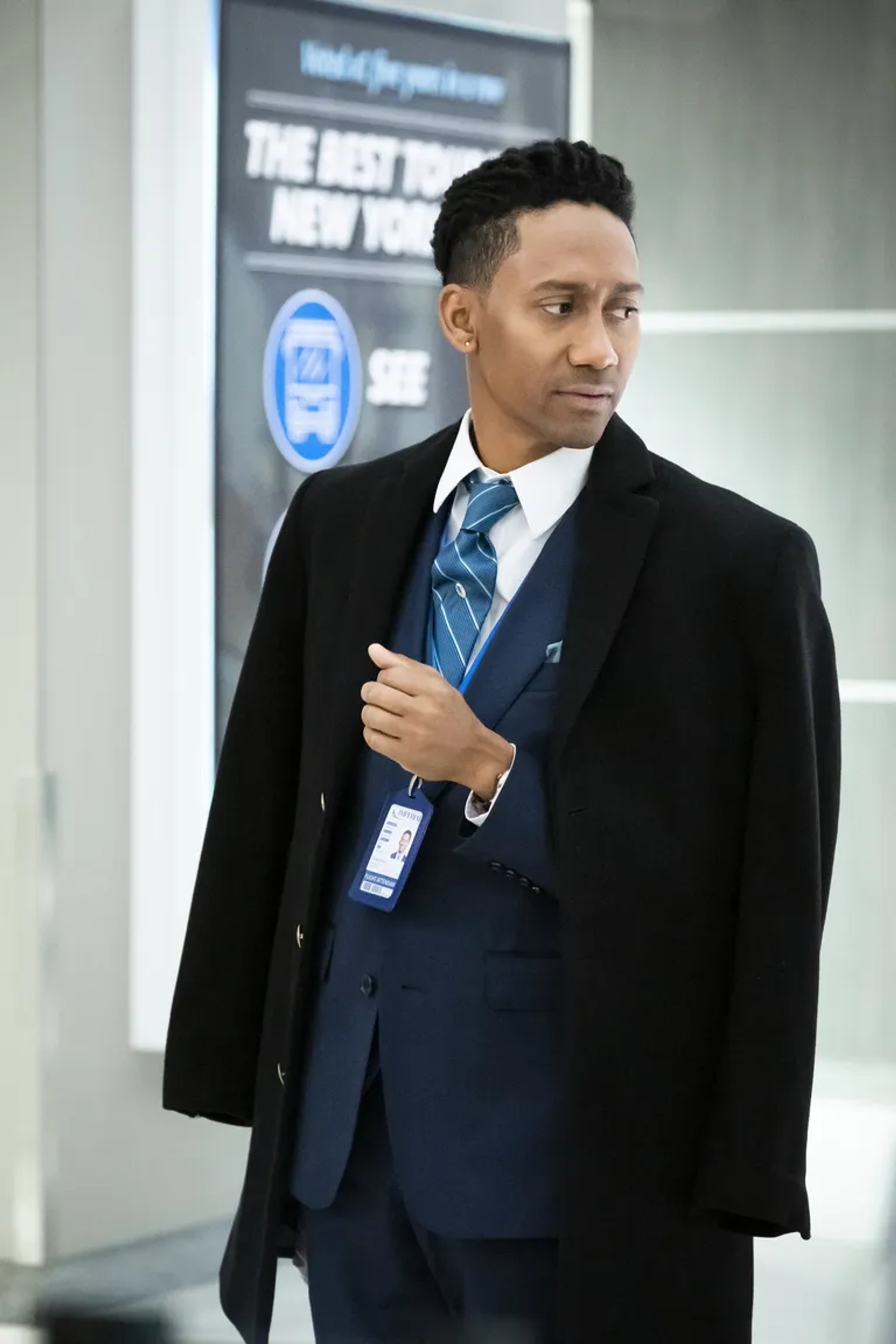 Griffin Matthews in The Flight Attendant: Rabbits (2020)