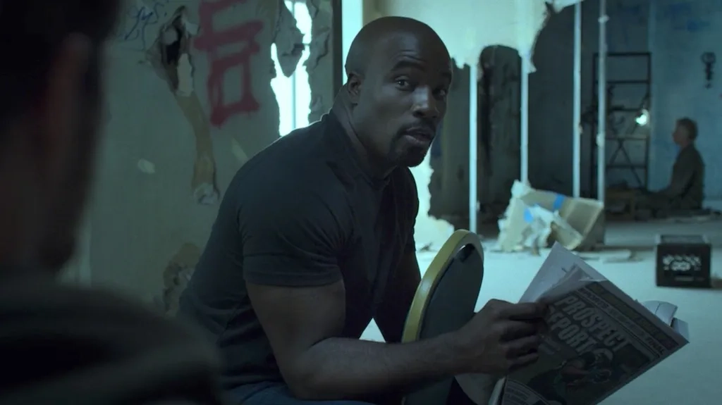 Scott Glenn, Charlie Cox, and Mike Colter in The Defenders (2017)