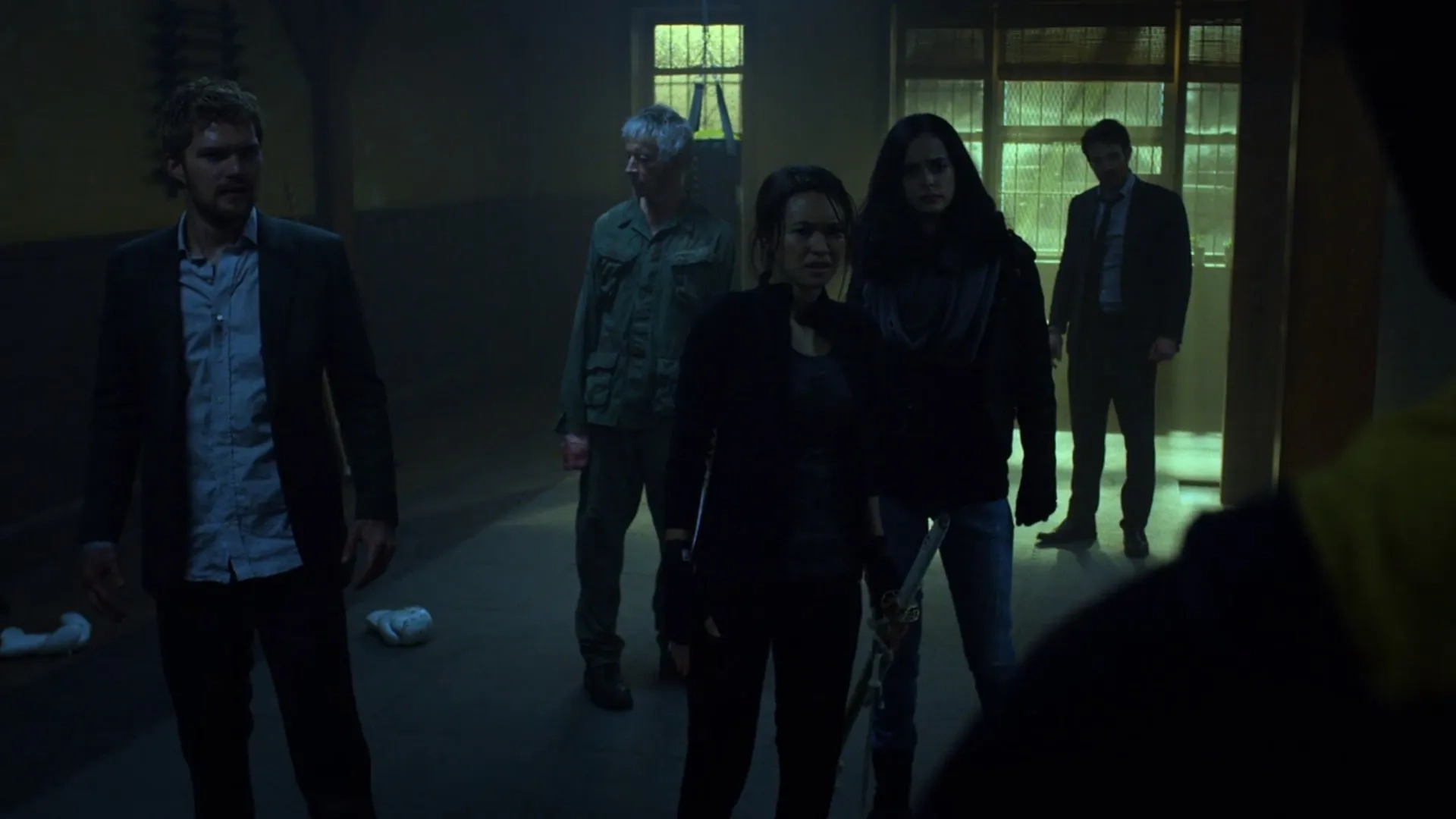 Scott Glenn, Charlie Cox, Krysten Ritter, Mike Colter, Finn Jones, and Jessica Henwick in The Defenders (2017)