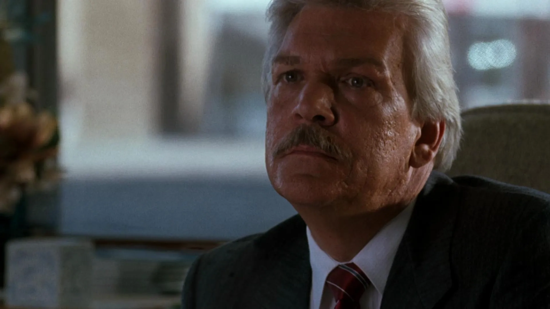 Tom Atkins in Lethal Weapon (1987)