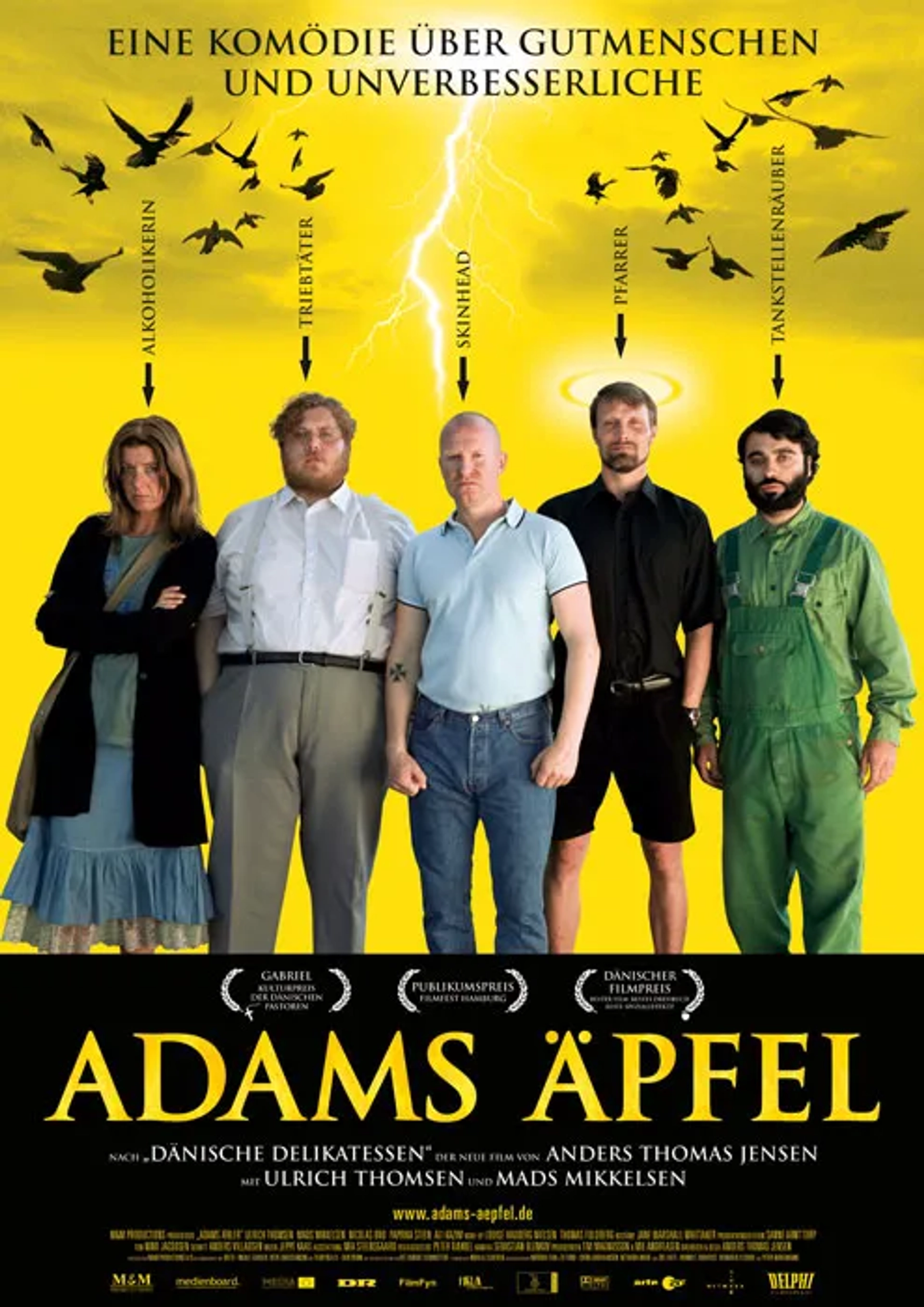 Nicolas Bro, Ali Kazim, Mads Mikkelsen, Paprika Steen, and Ulrich Thomsen in Adam's Apples (2005)