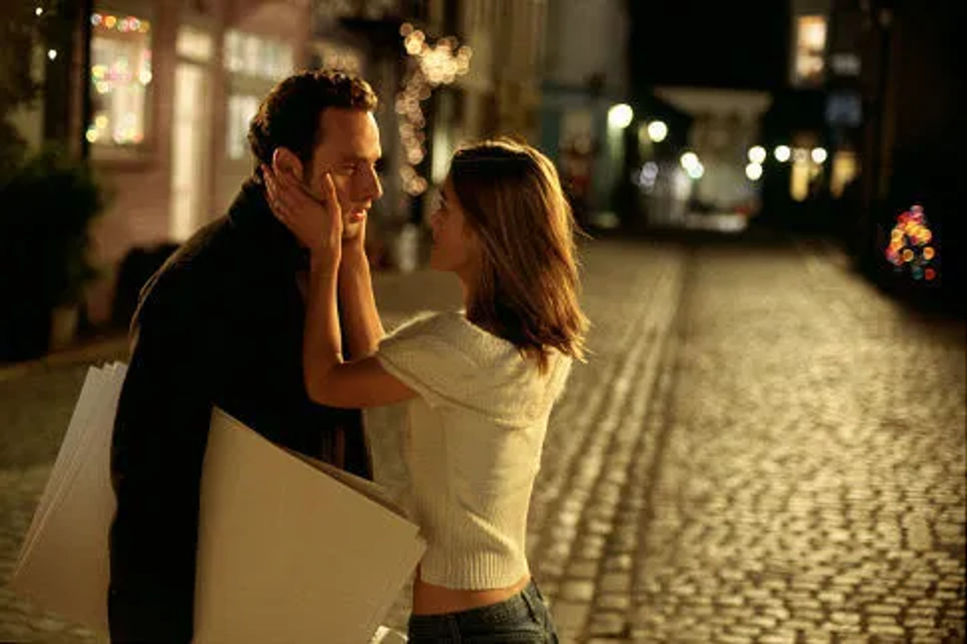 Keira Knightley and Andrew Lincoln in Love Actually (2003)