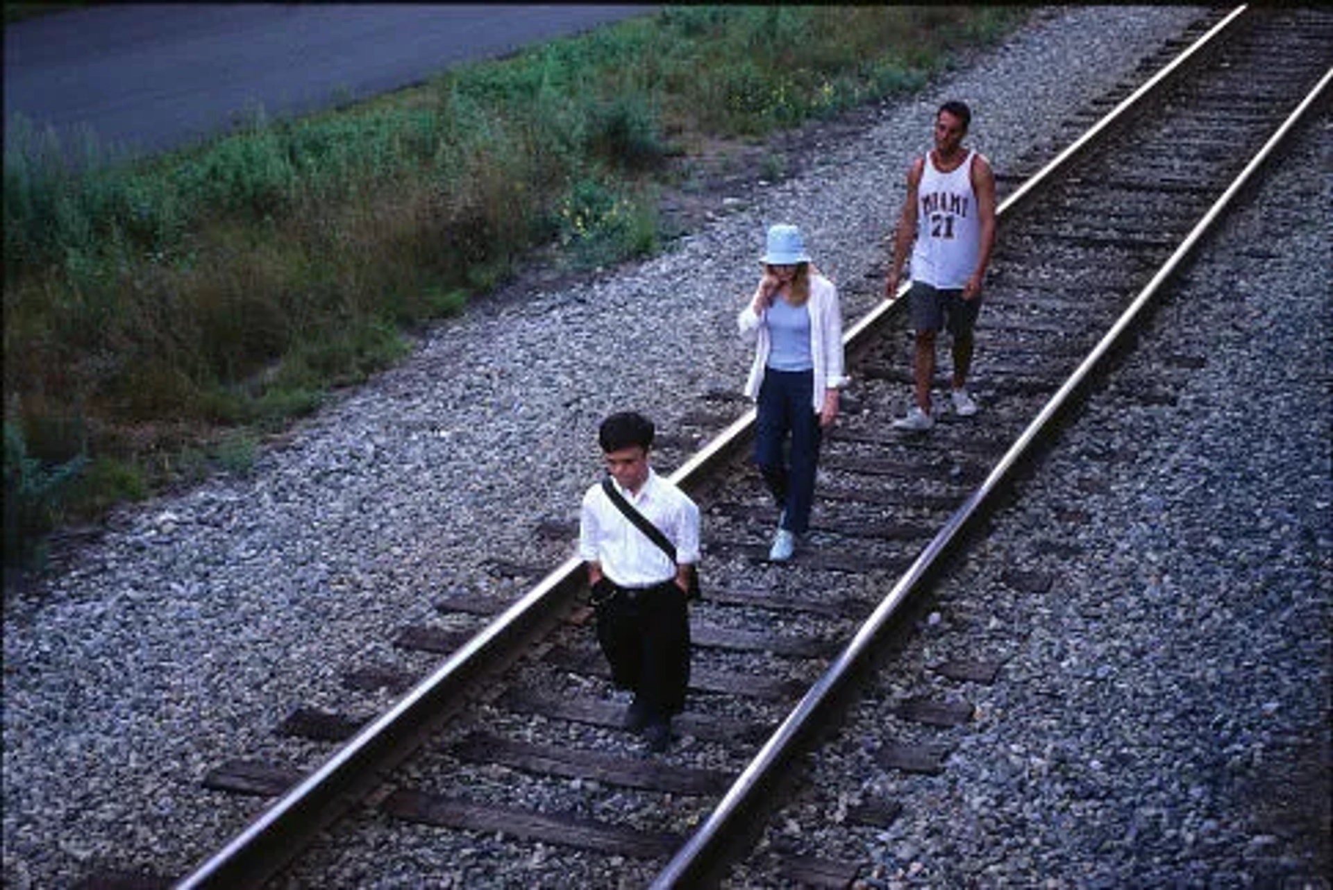 Bobby Cannavale, Patricia Clarkson, and Peter Dinklage in The Station Agent (2003)