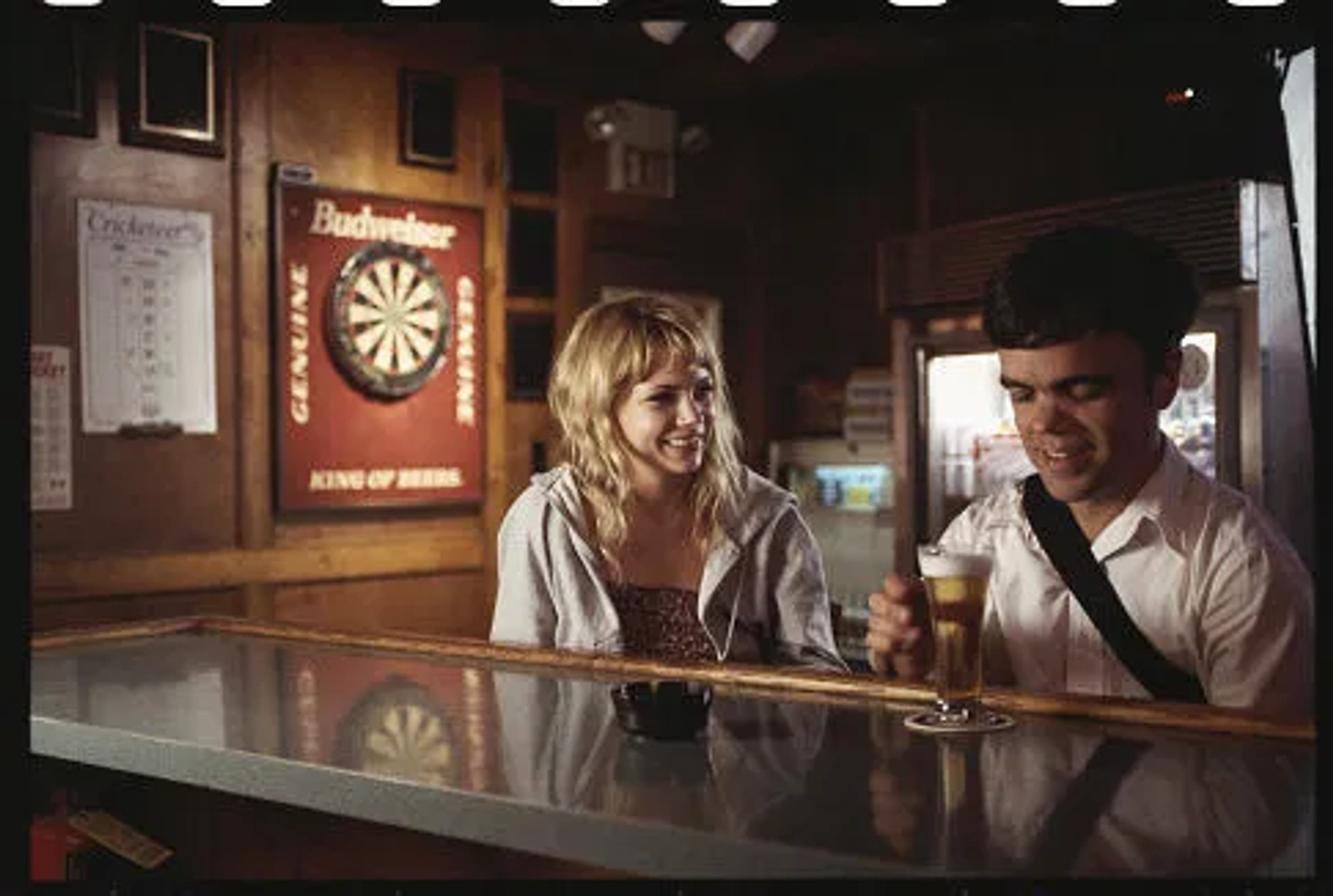Peter Dinklage and Michelle Williams in The Station Agent (2003)