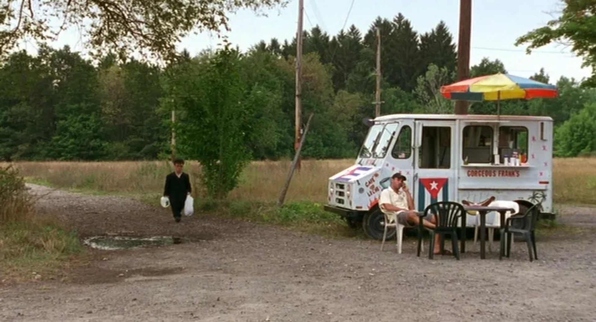 Bobby Cannavale and Peter Dinklage in The Station Agent (2003)