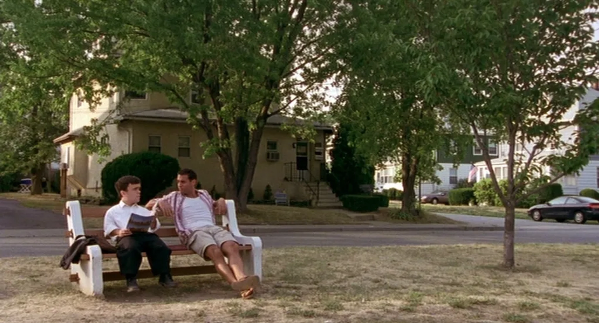 Bobby Cannavale and Peter Dinklage in The Station Agent (2003)