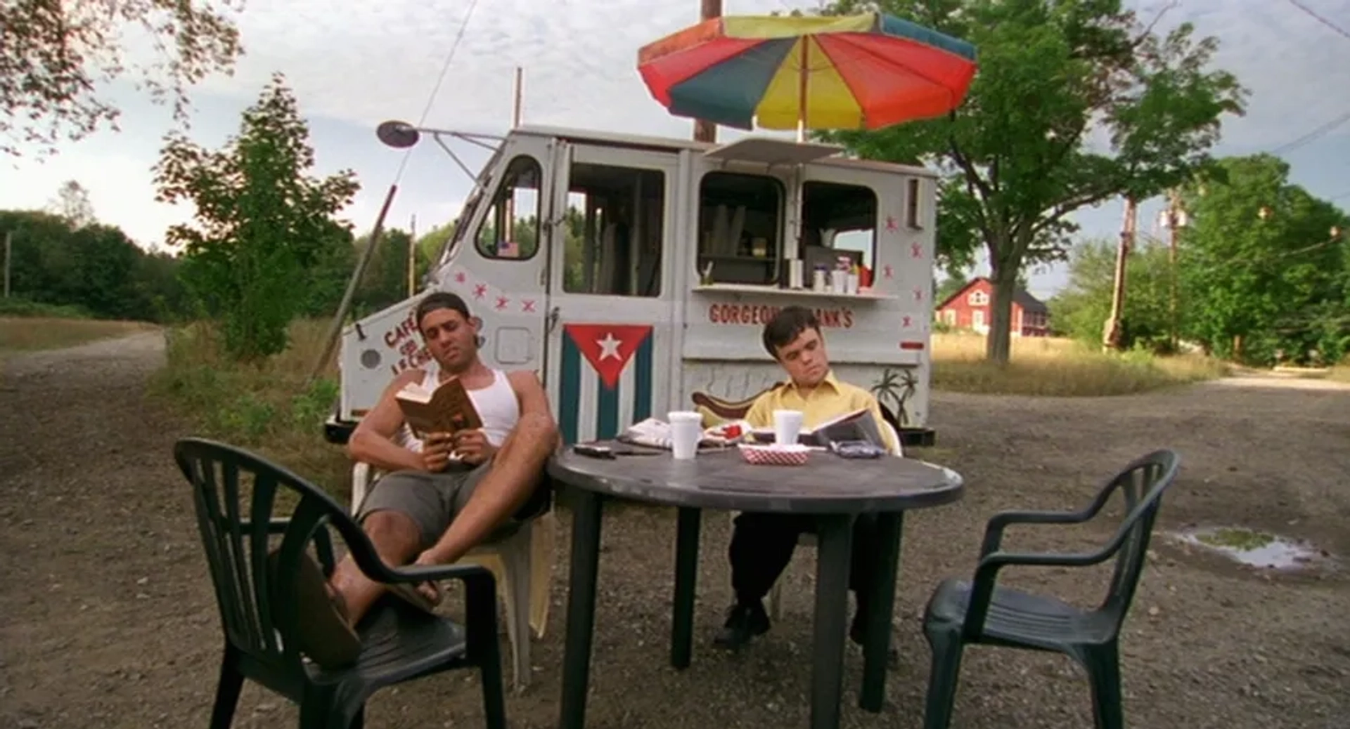 Bobby Cannavale and Peter Dinklage in The Station Agent (2003)