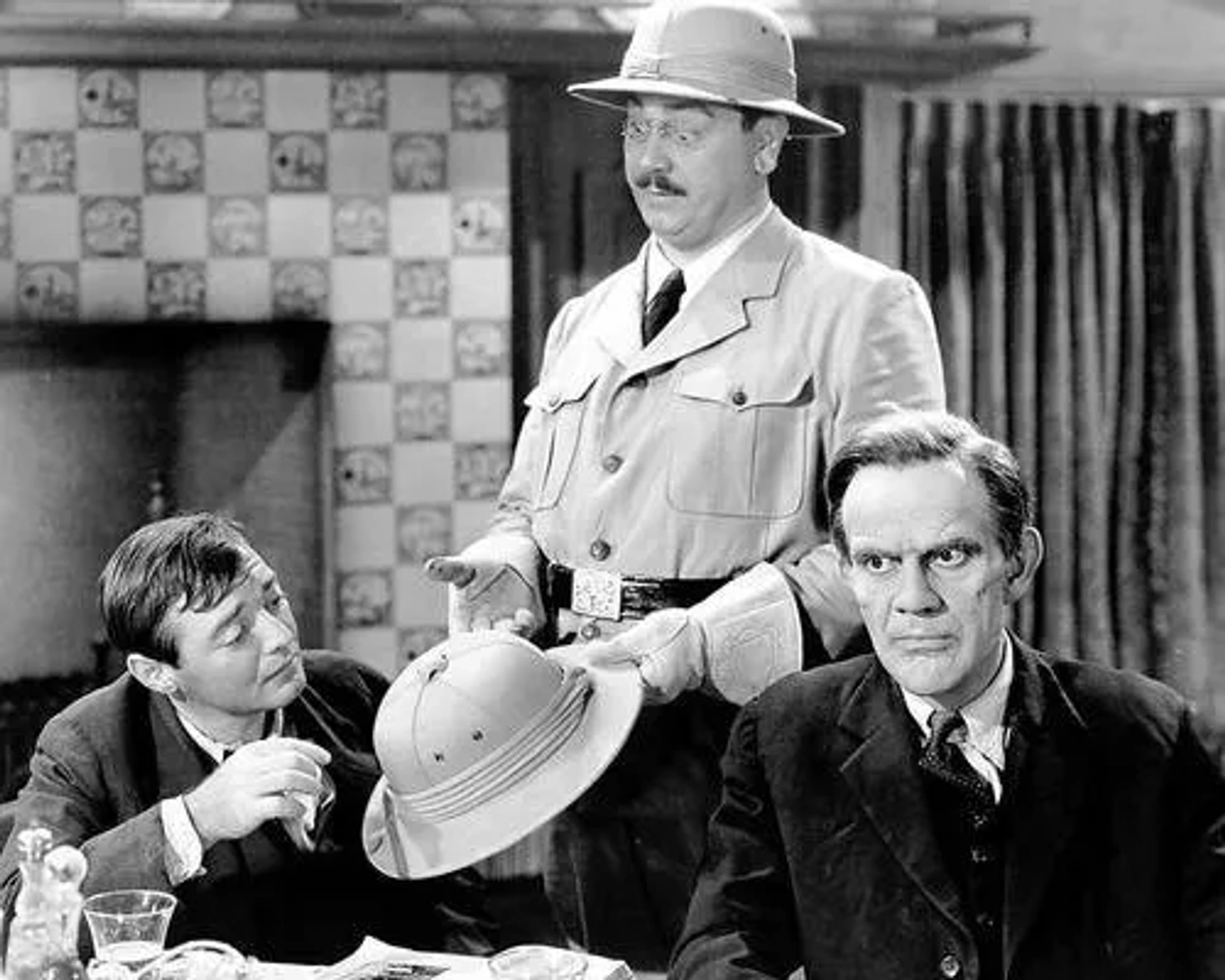 Peter Lorre, John Alexander, and Raymond Massey in Arsenic and Old Lace (1944)